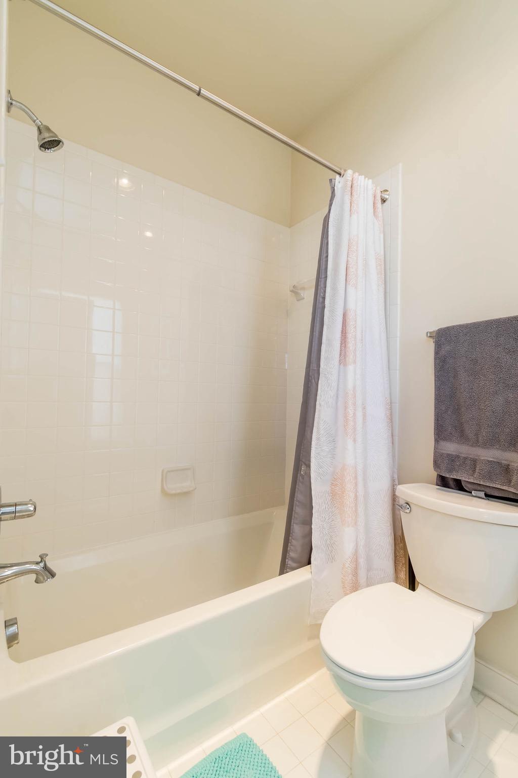 CENTERPOINTE - Residential