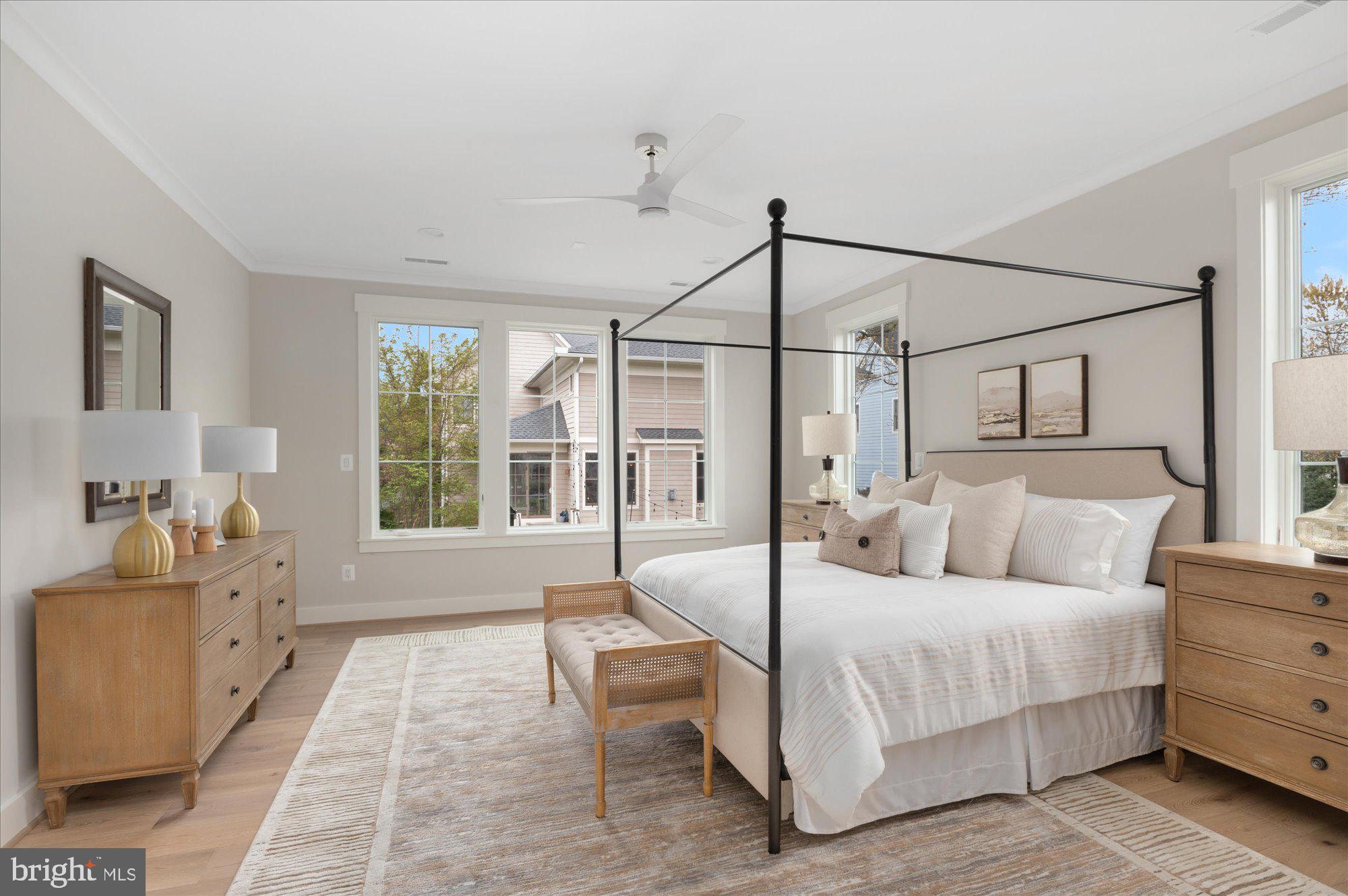 WILLIAMSBURG VILLAGE - Residential