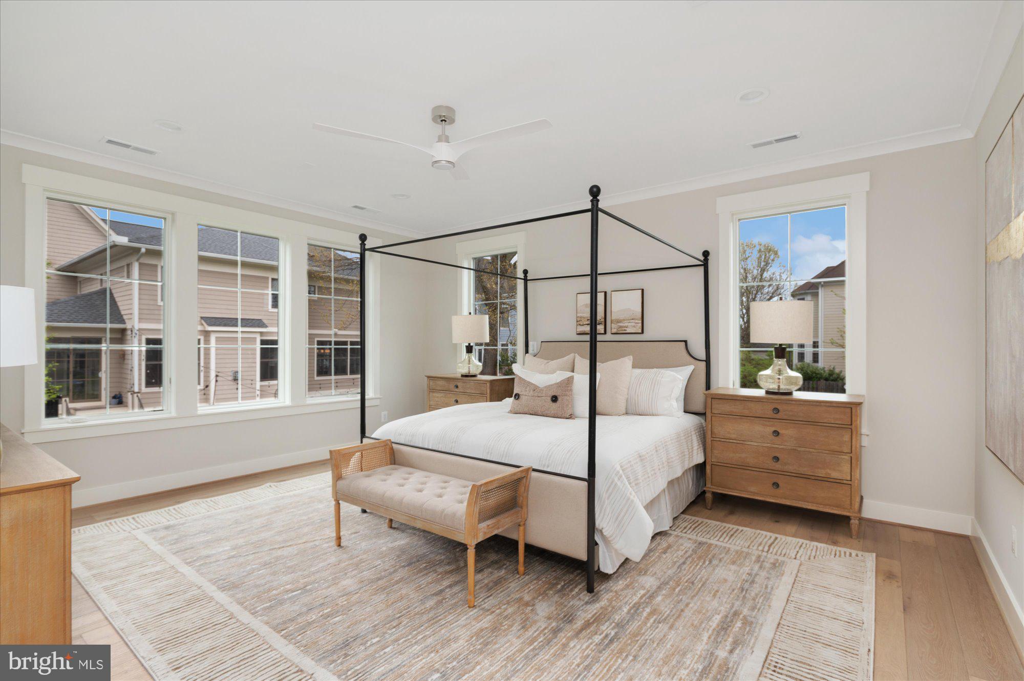 WILLIAMSBURG VILLAGE - Residential