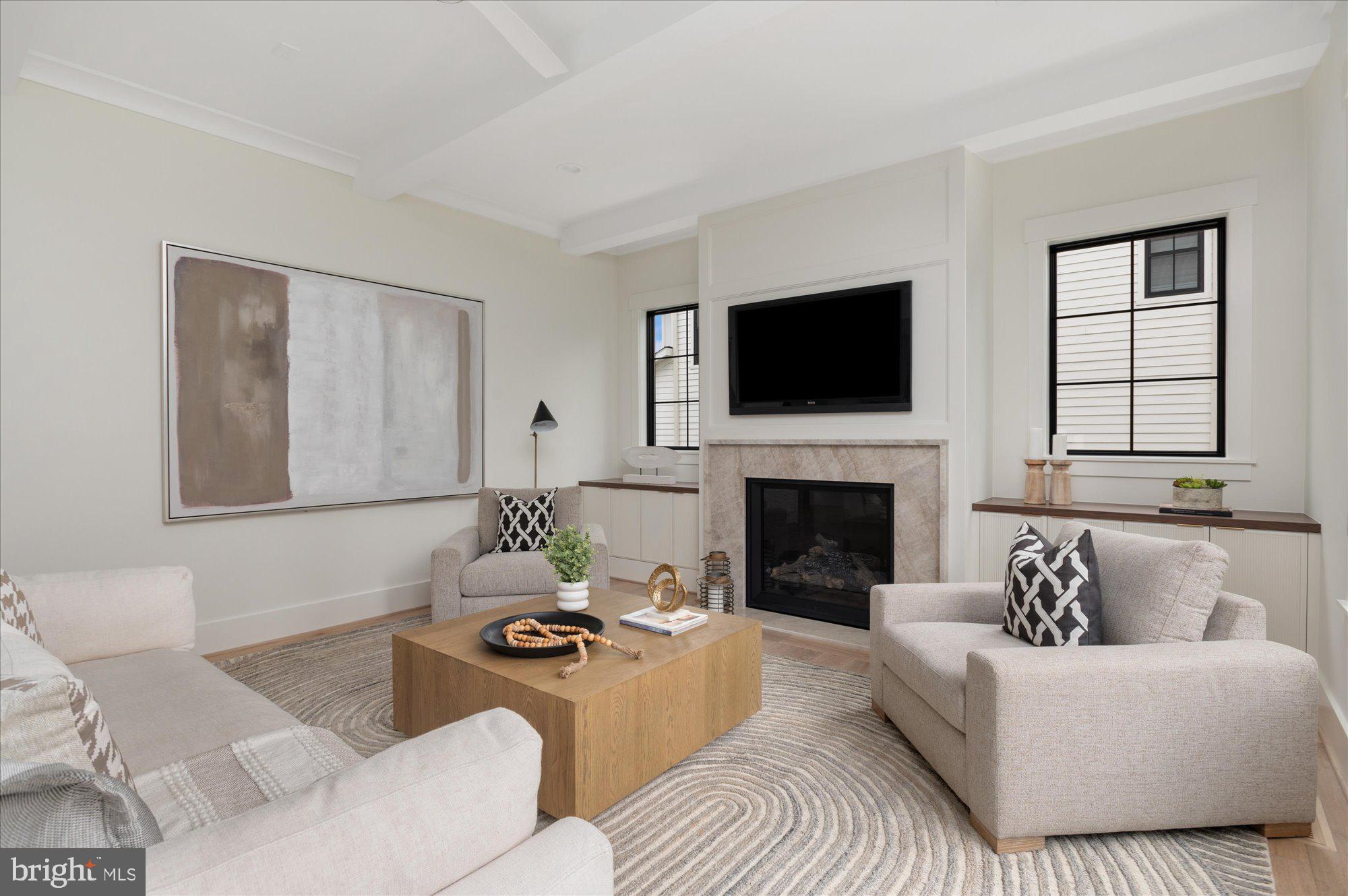 WILLIAMSBURG VILLAGE - Residential