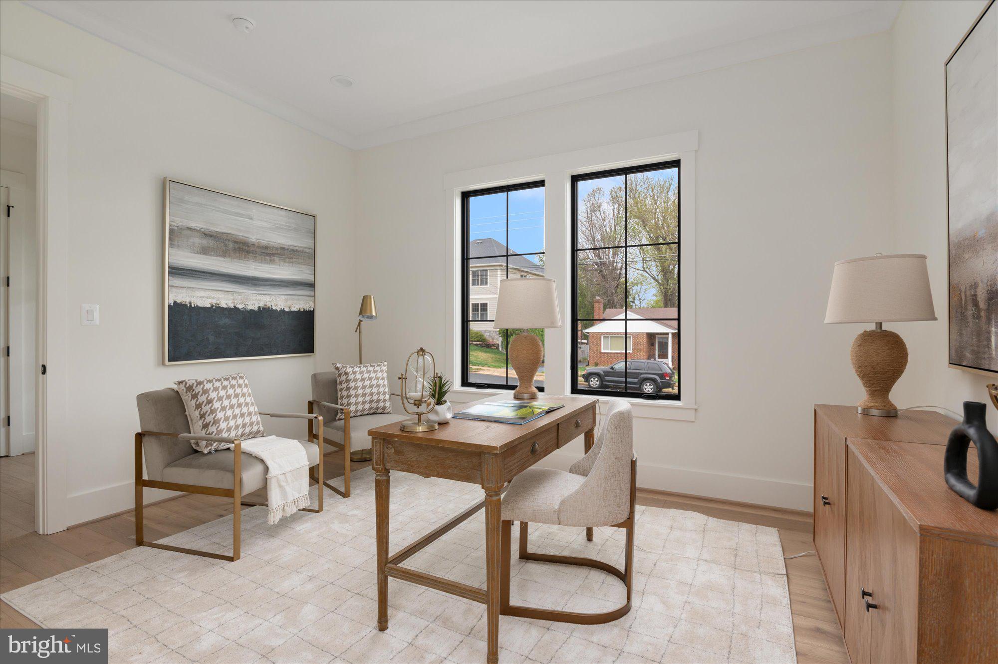 WILLIAMSBURG VILLAGE - Residential