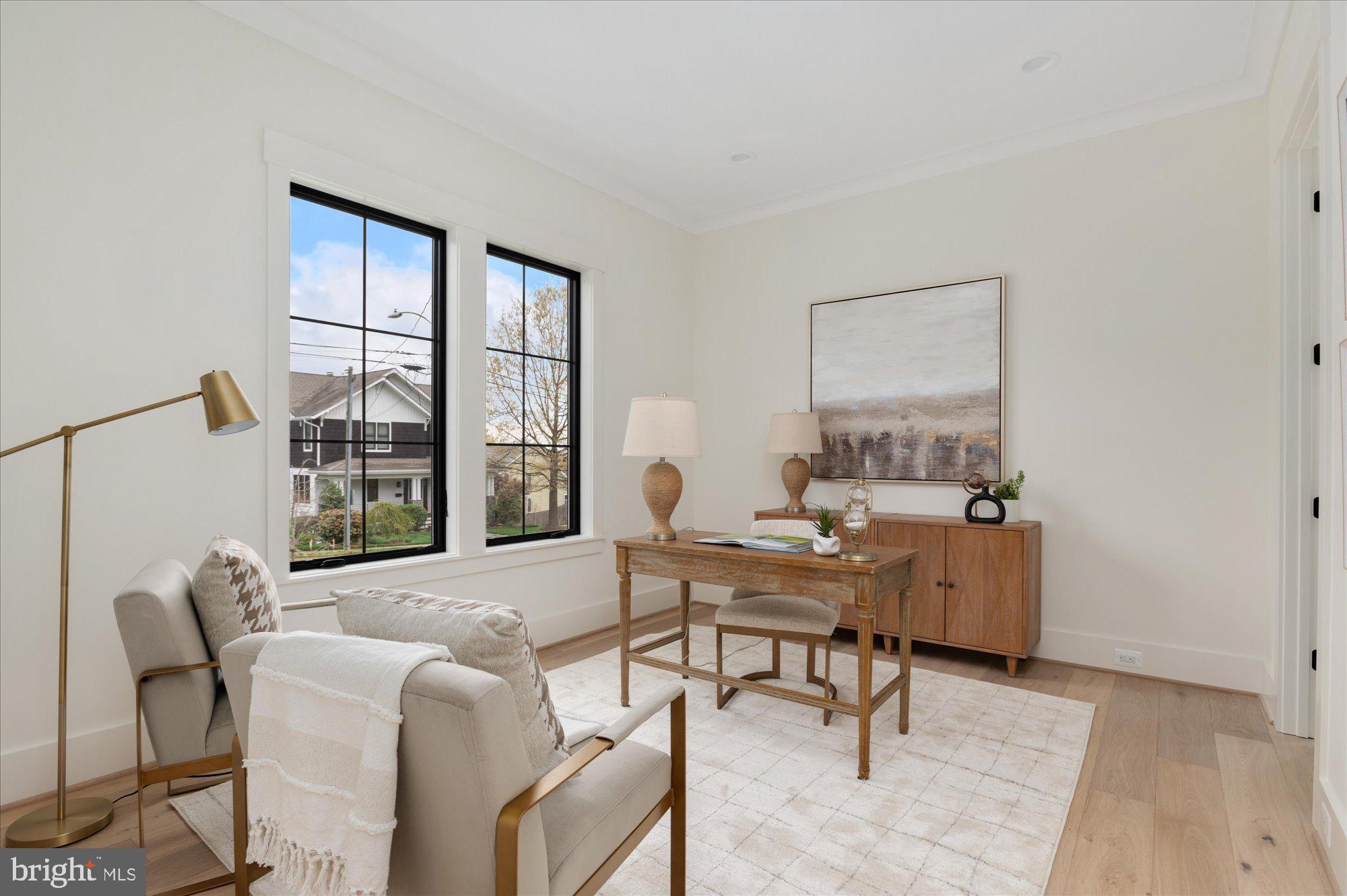 WILLIAMSBURG VILLAGE - Residential