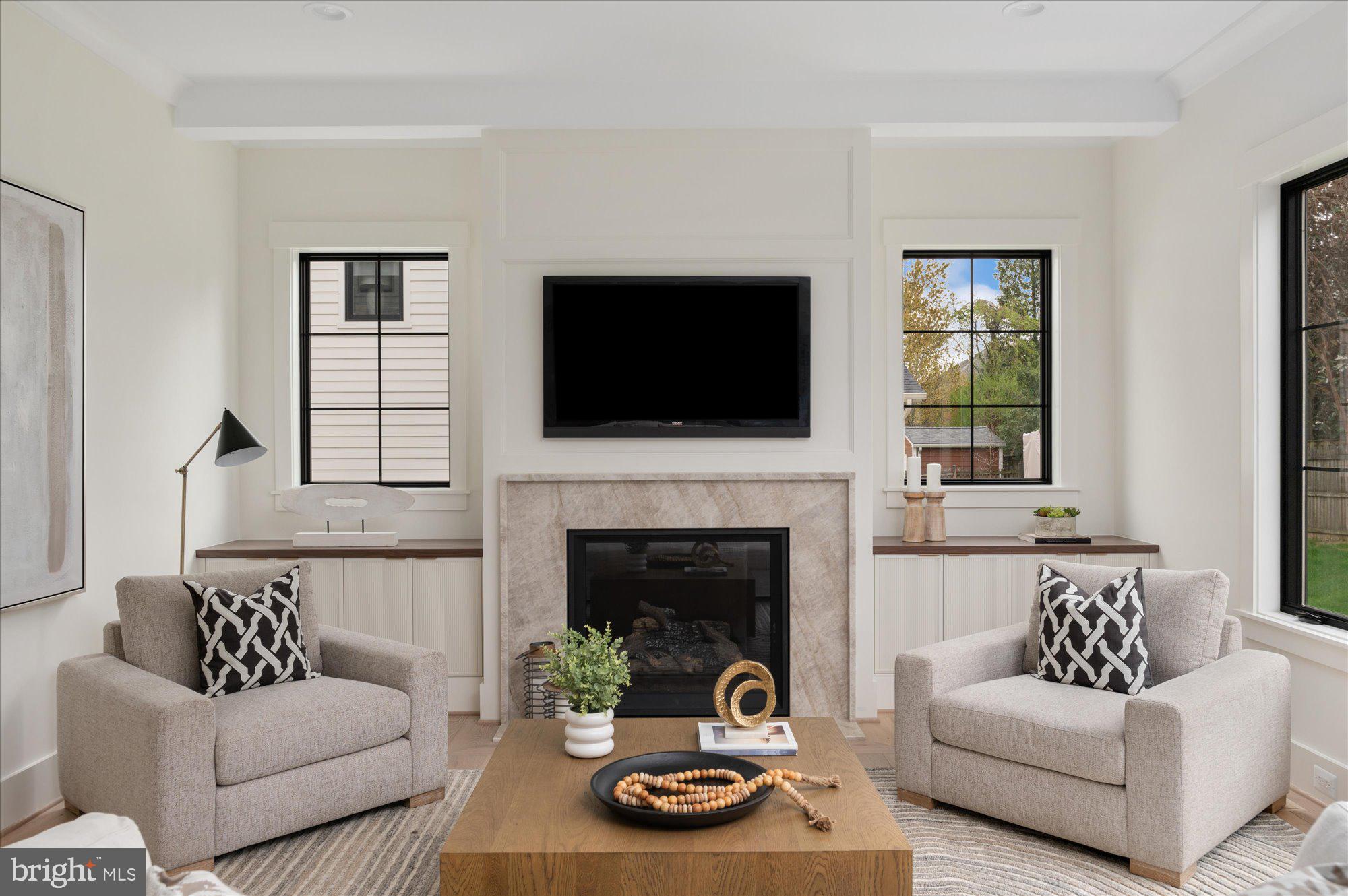 WILLIAMSBURG VILLAGE - Residential