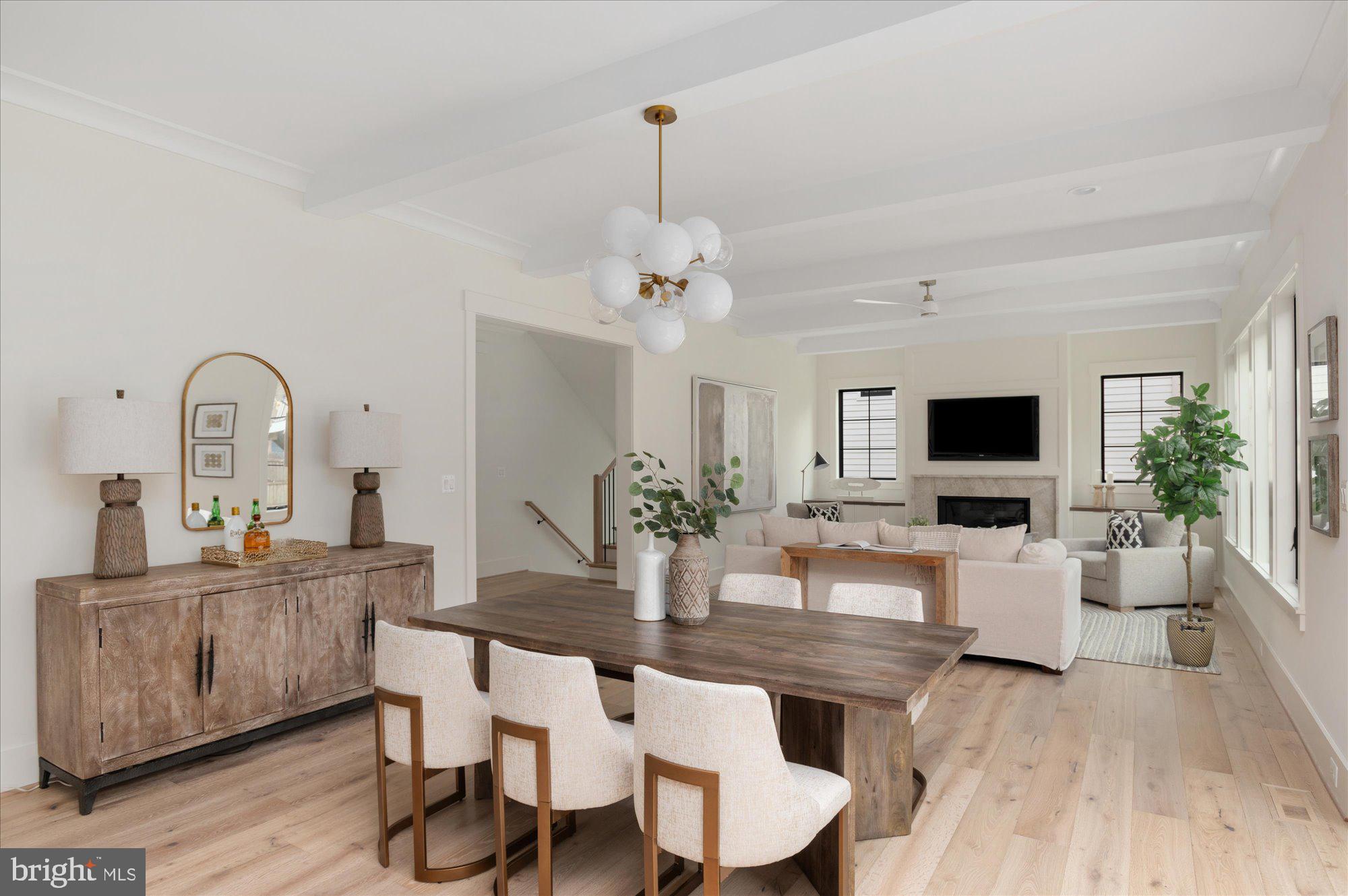 WILLIAMSBURG VILLAGE - Residential