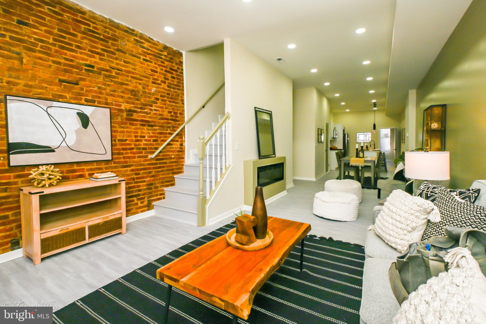 BROADWAY EAST - Residential