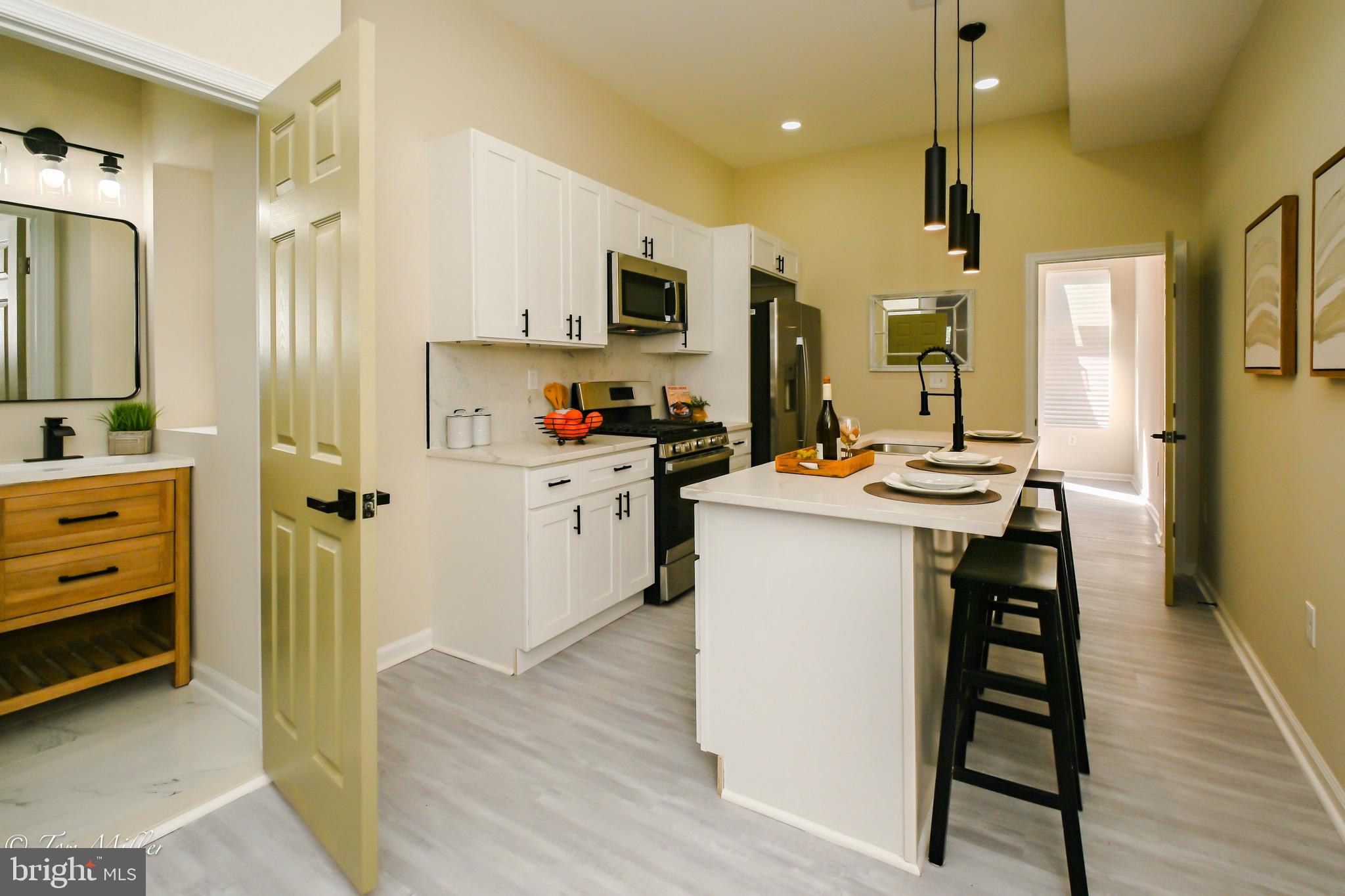 BROADWAY EAST - Residential