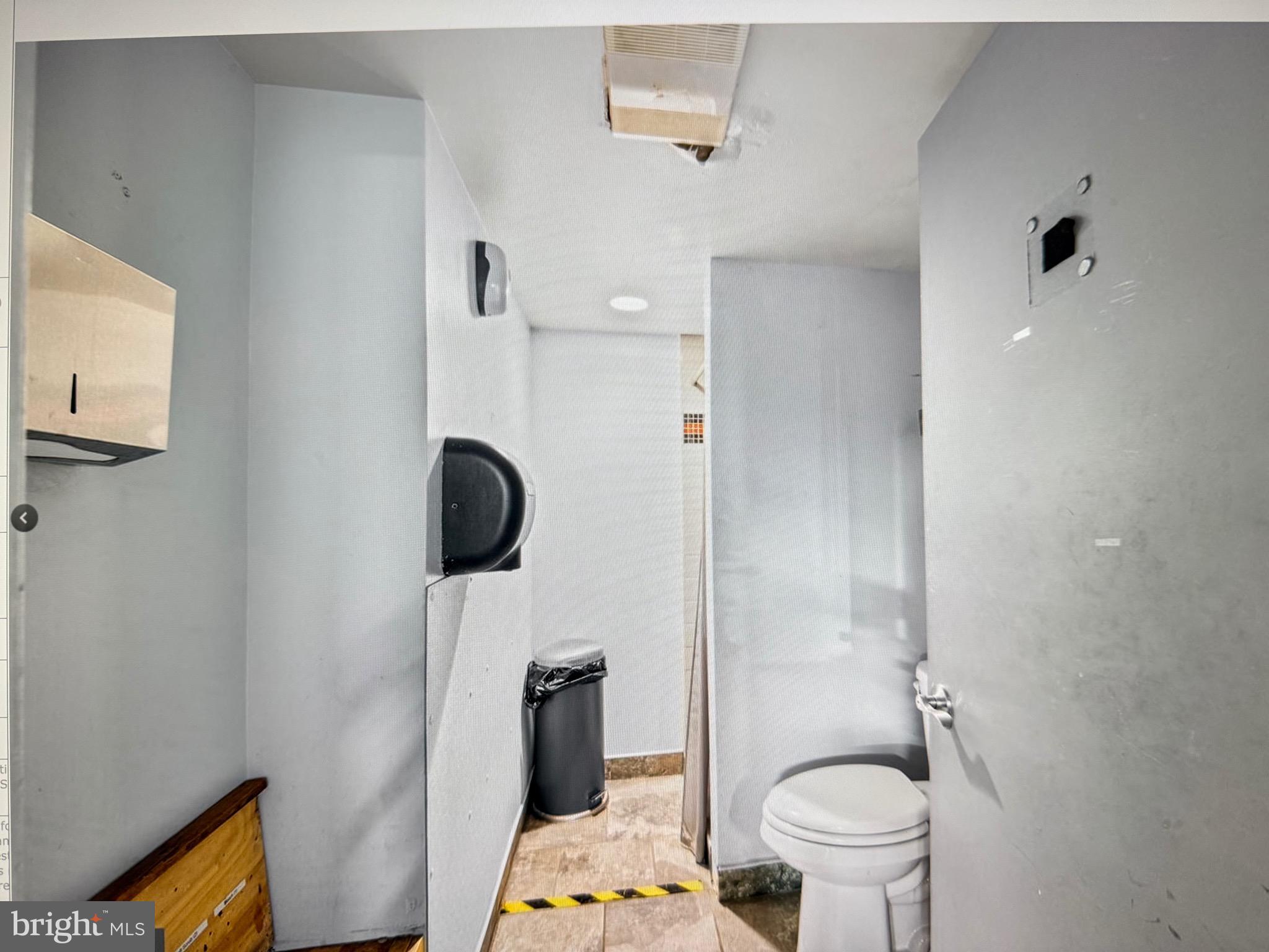 BELLA VISTA - Commercial Sale