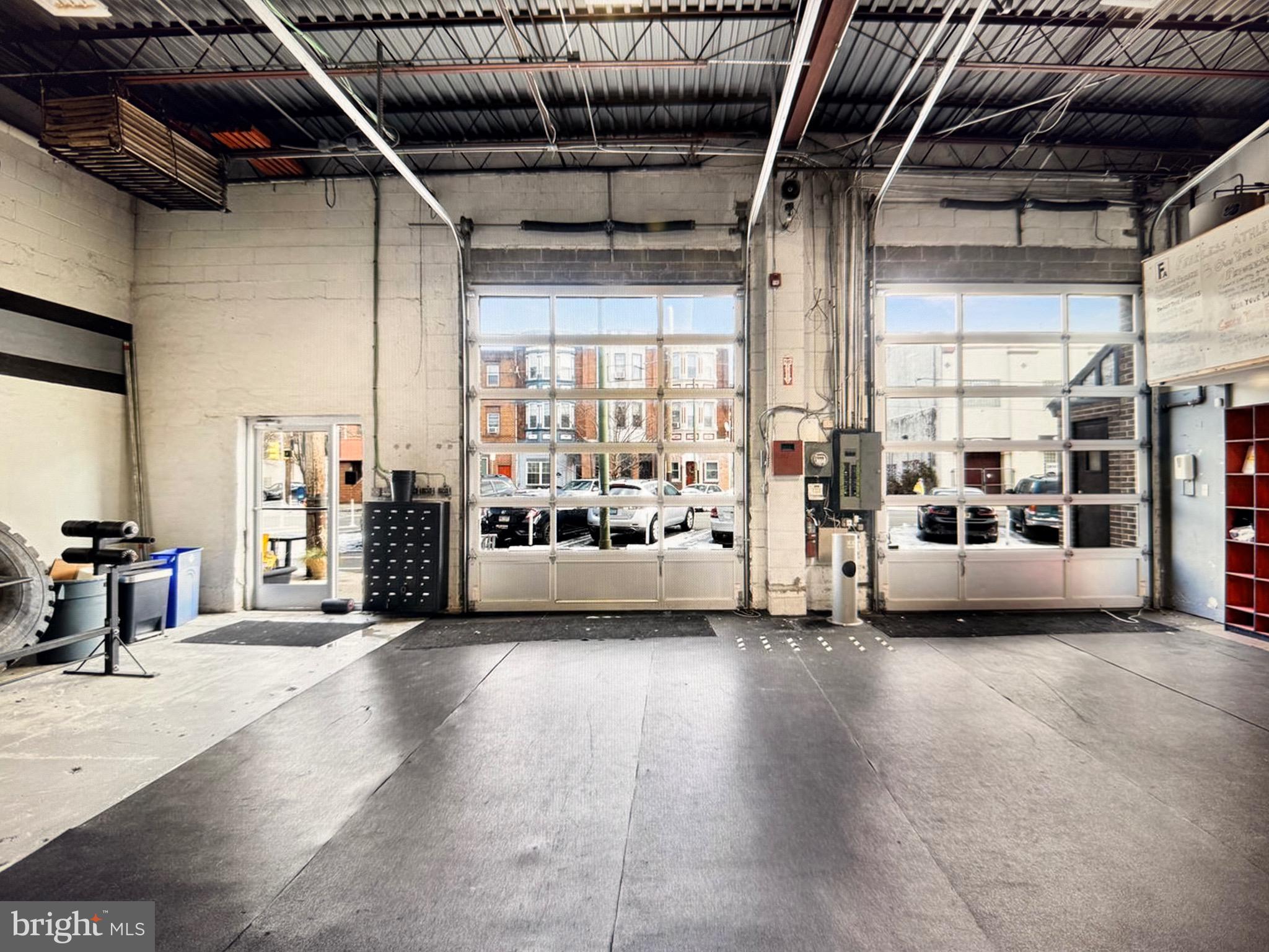 BELLA VISTA - Commercial Sale