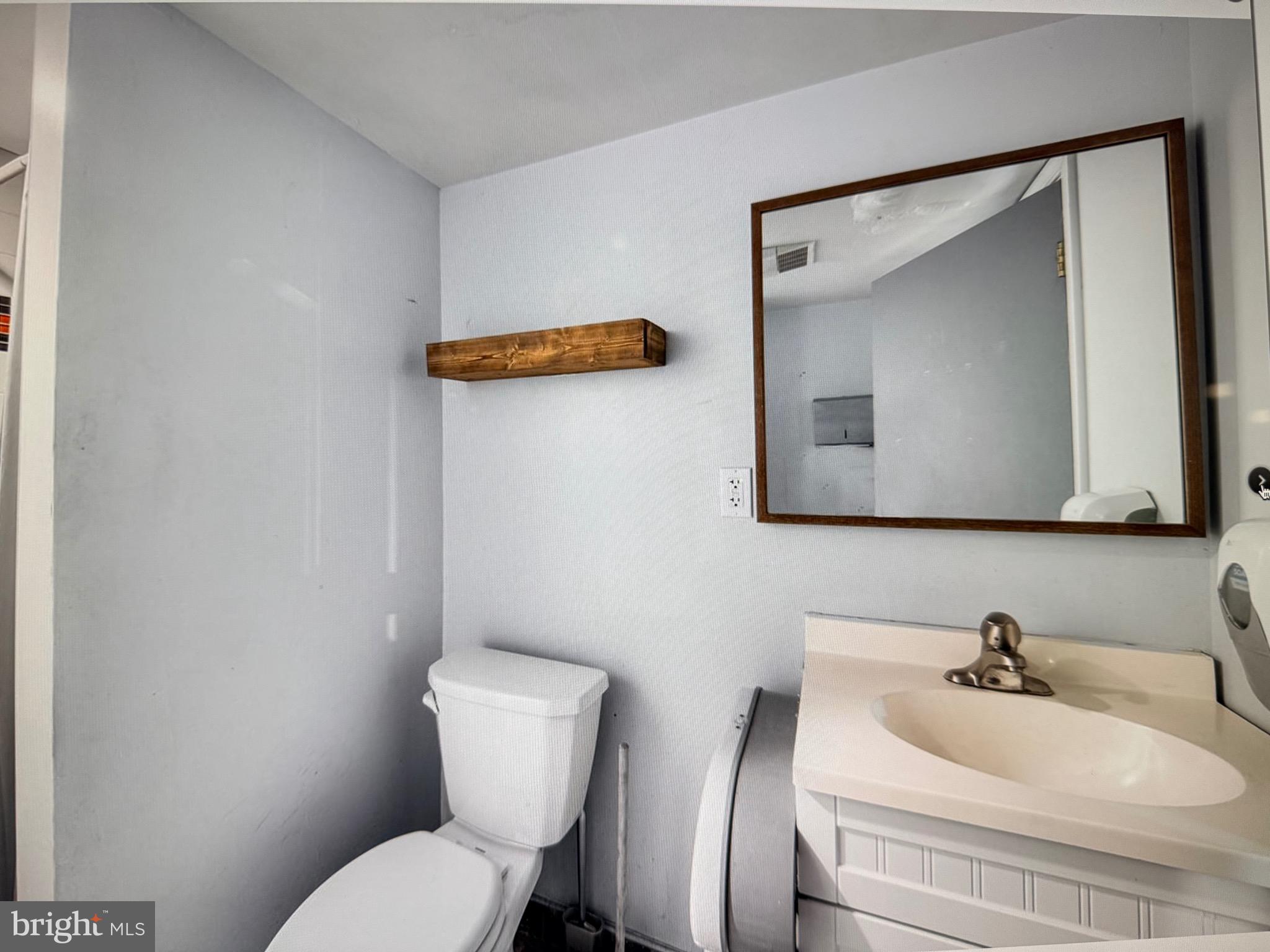 BELLA VISTA - Commercial Sale