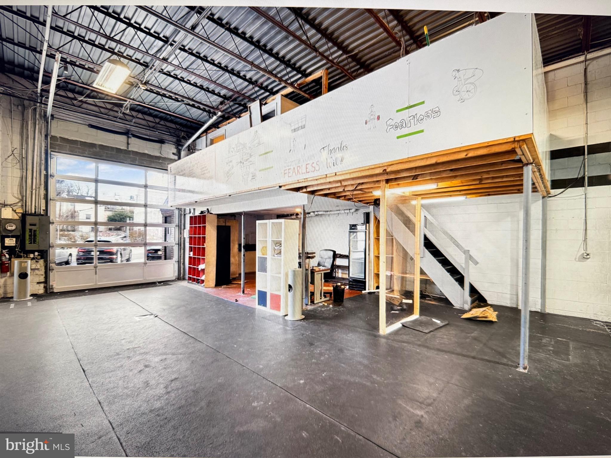 BELLA VISTA - Commercial Sale