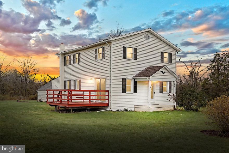 Beautifully remodeled 3 bedroom, 2 full bath home situated in the scenic Fairfield mountains.    Large living room with new flooring, dining area with sliding glass doors to deck, sunny eat-in kitchen with oak cabinetry,  first floor full bath and office or den.  Laundry is located on the second level,  200 amp service,  full basement, and 1 car detached garage.   This is a lovely home situated on a rural lot surrounded by farmland,  Property is near the ski resort, golf courses,  and historic battlefield.  short drive to route 15 and the Maryland line.  
This is a must see!