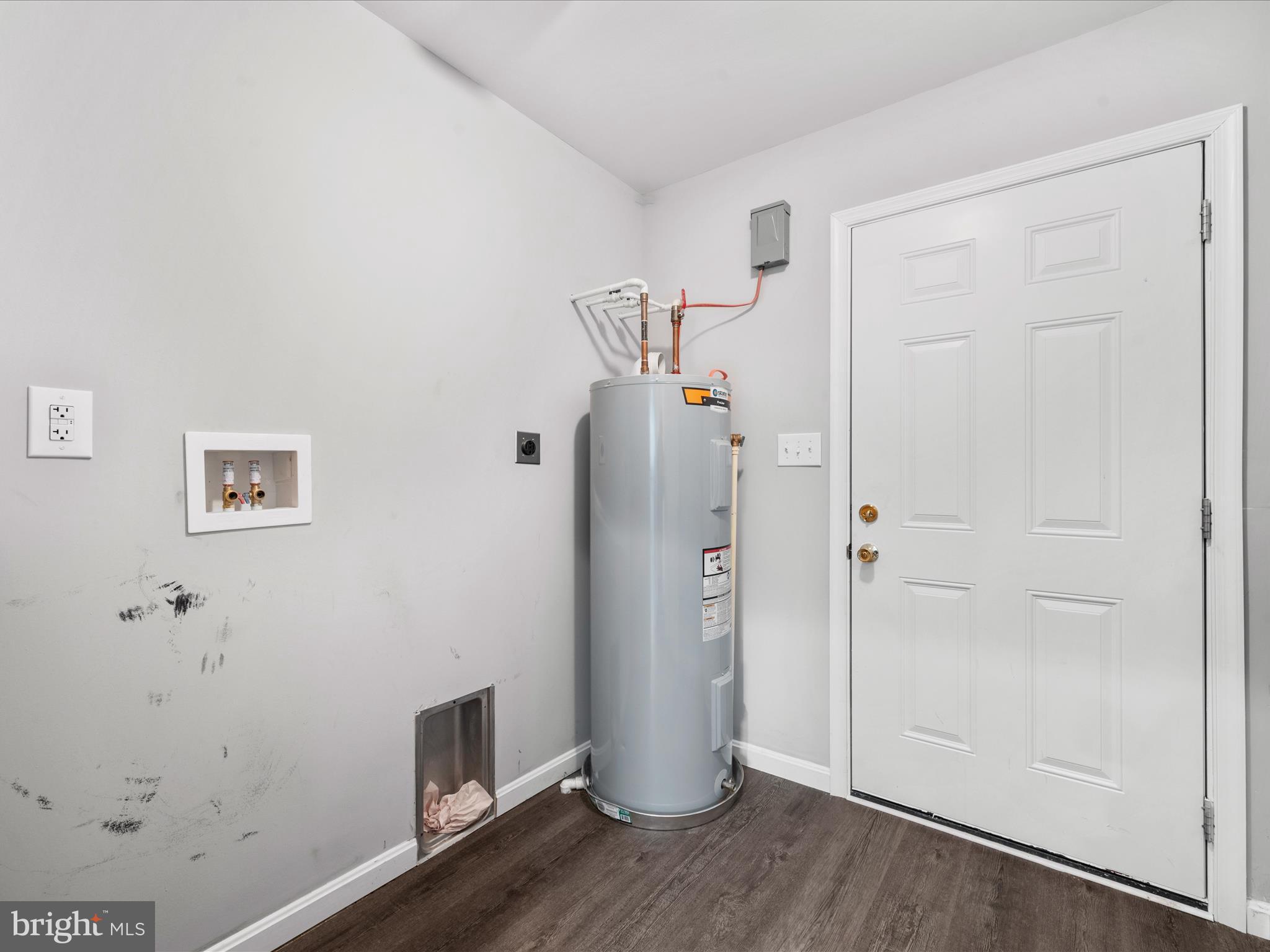 MOHR'S LANDING - Residential