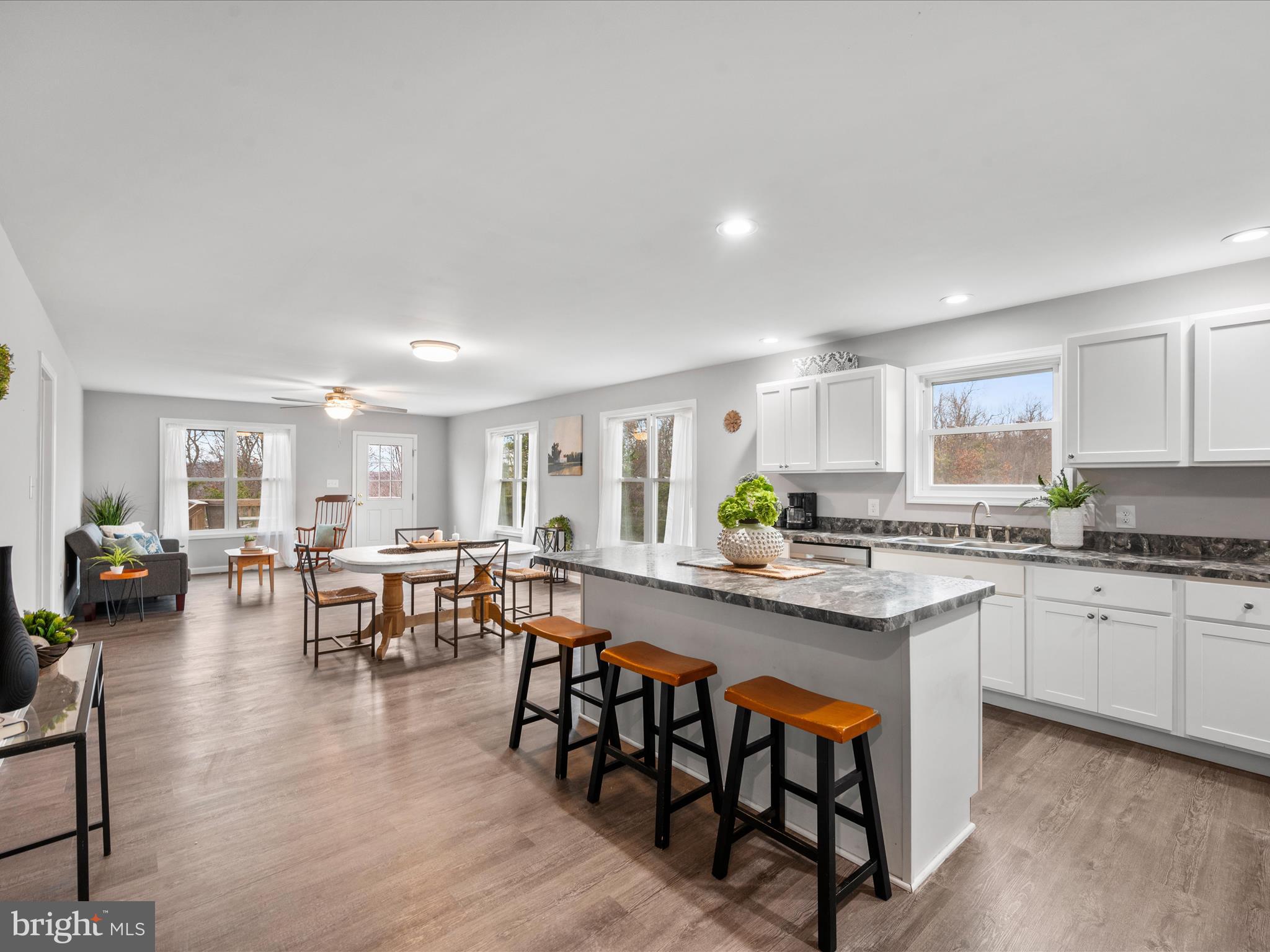 MOHR'S LANDING - Residential