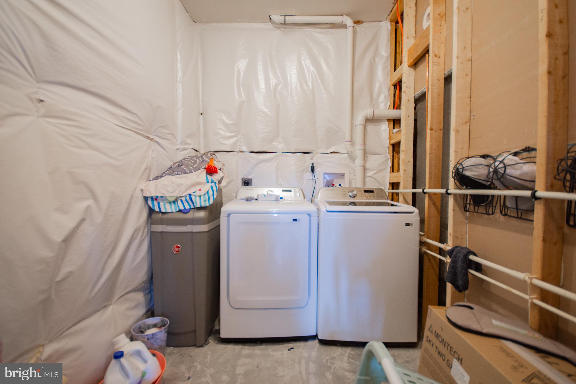 RED HILL - Residential