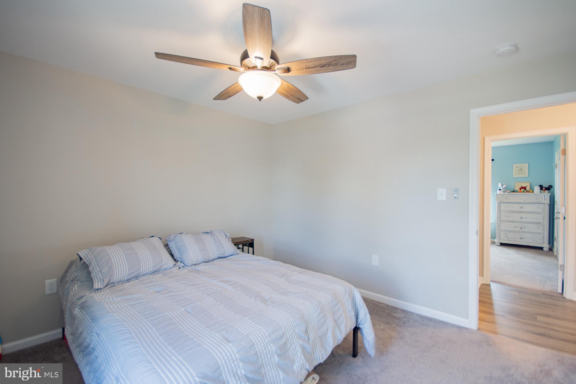 RED HILL - Residential