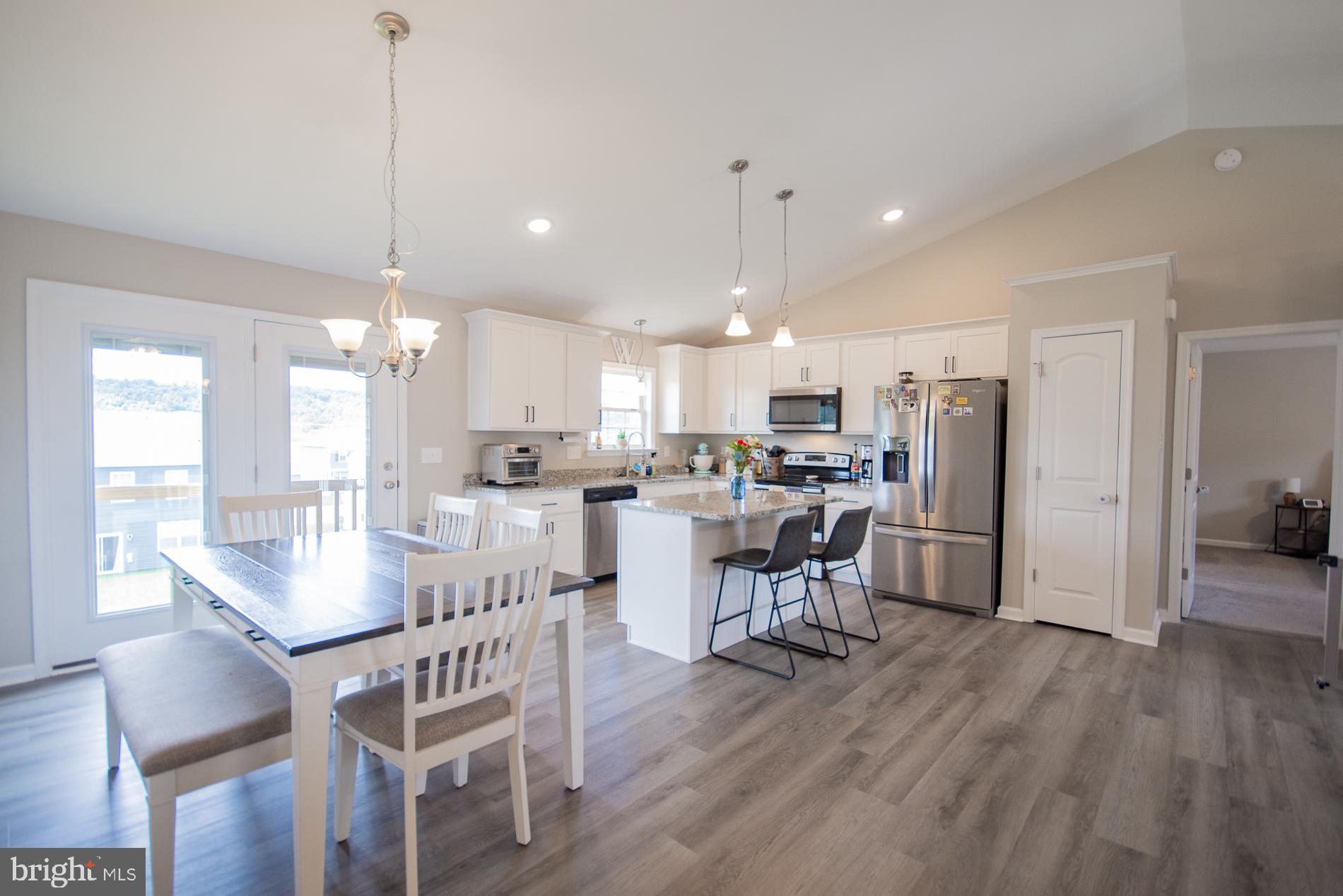 RED HILL - Residential