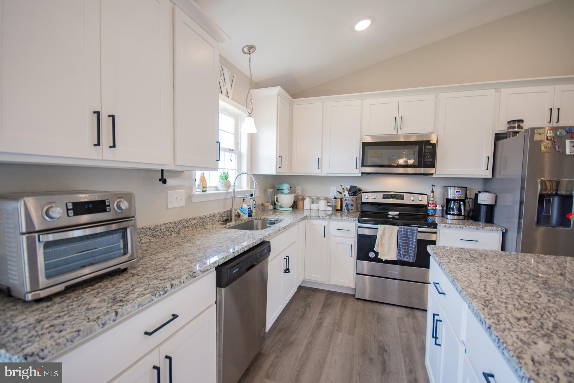 RED HILL - Residential