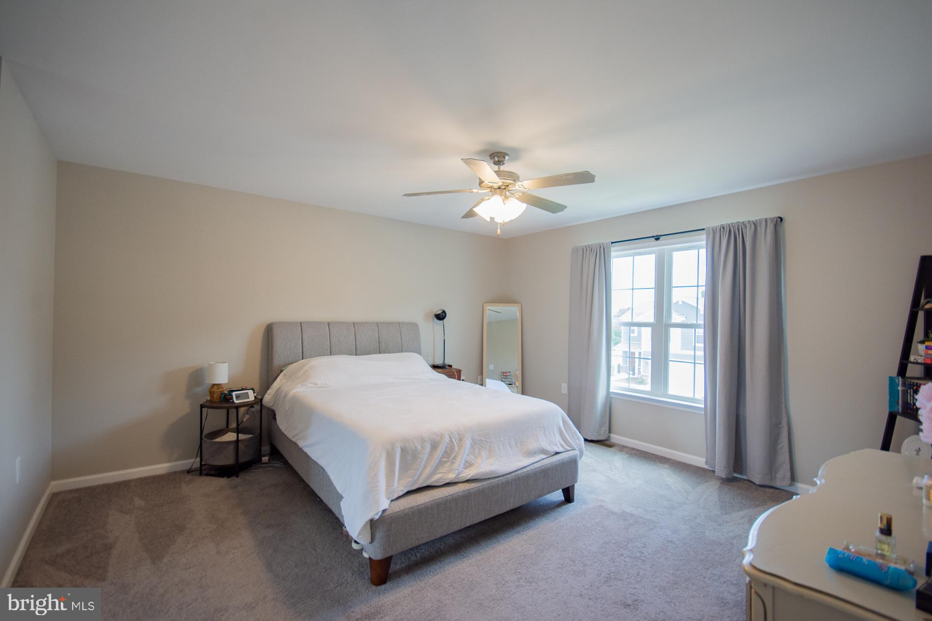 RED HILL - Residential