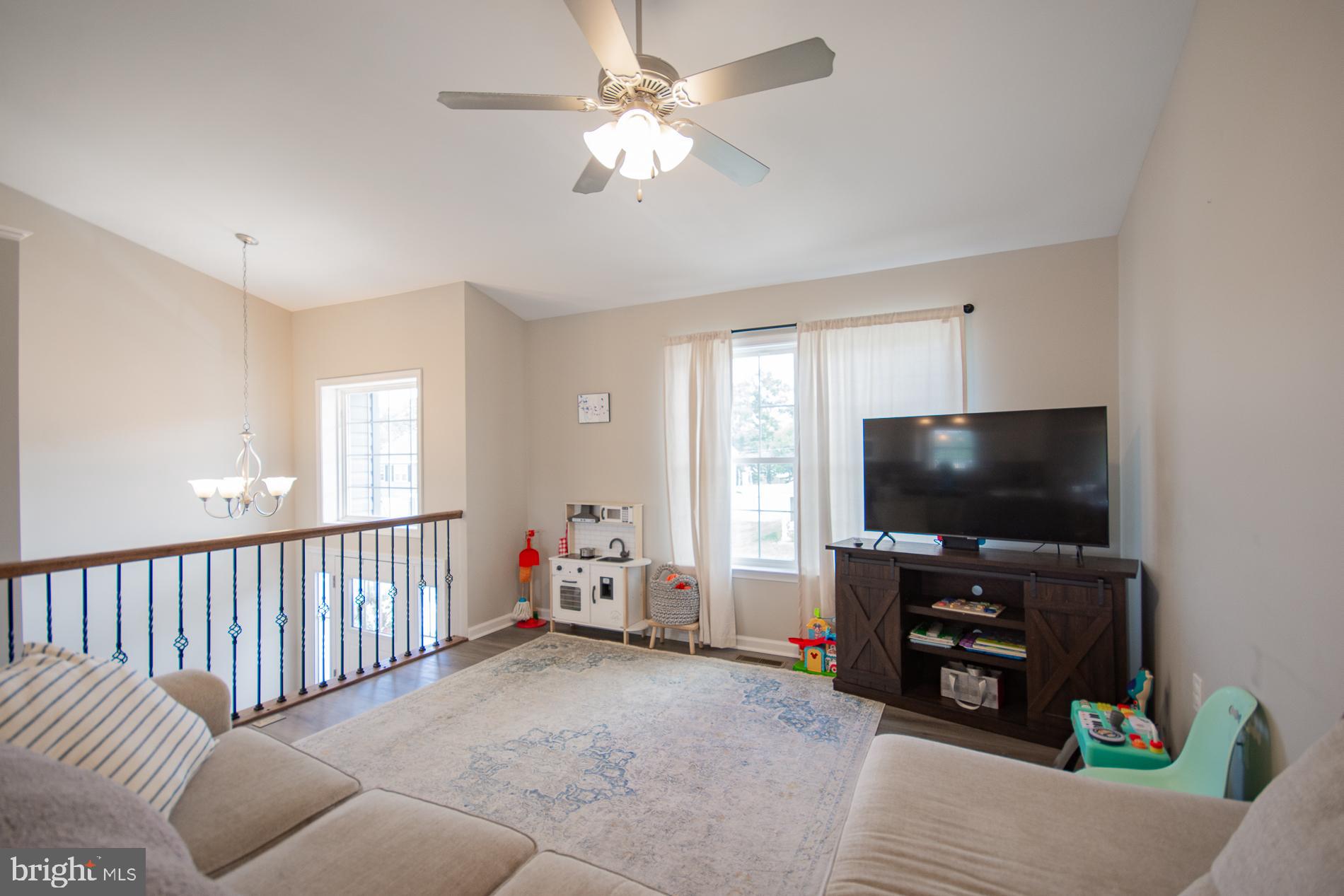 RED HILL - Residential