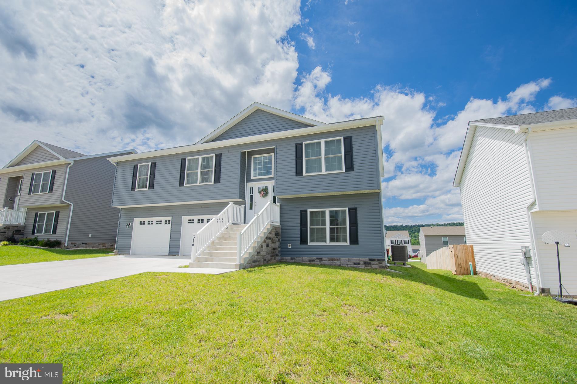 RED HILL - Residential