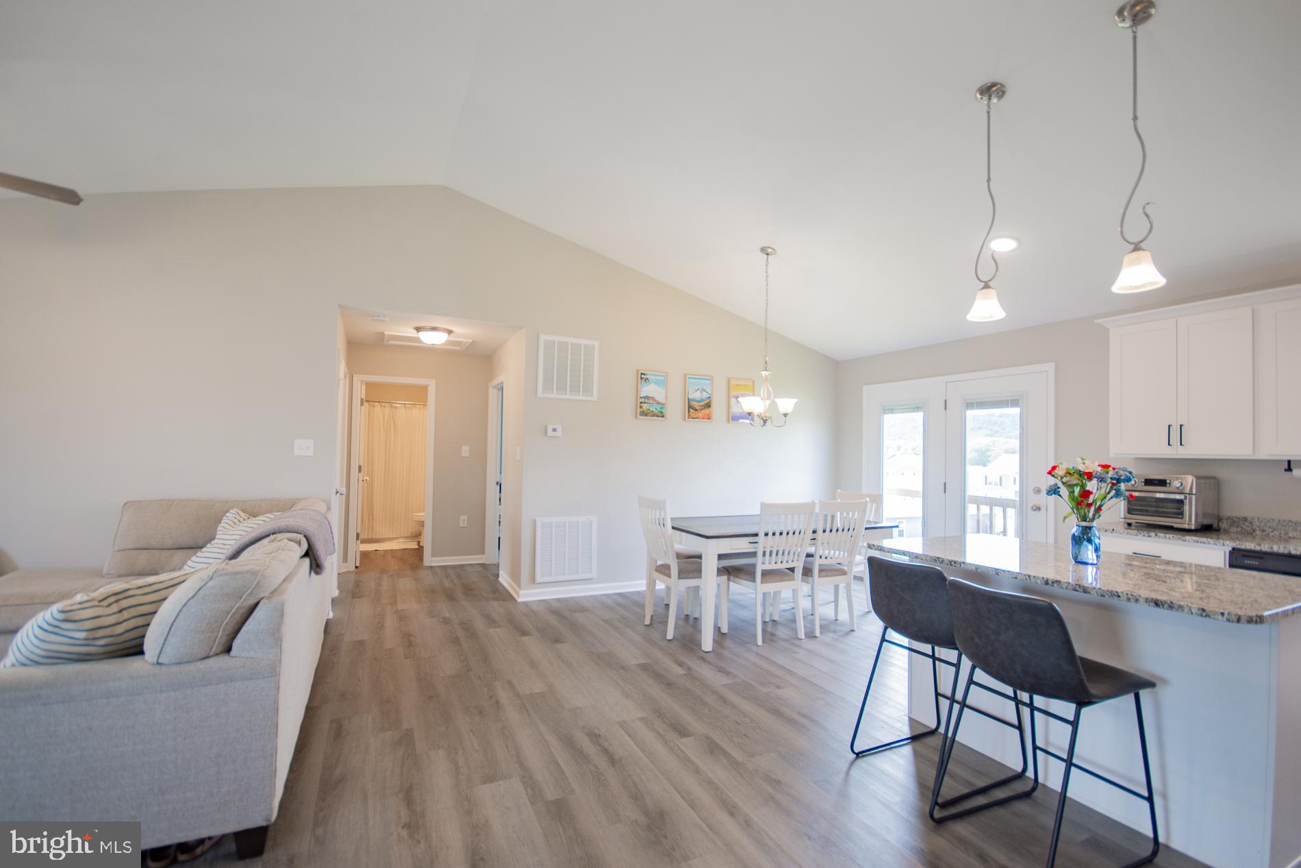 RED HILL - Residential