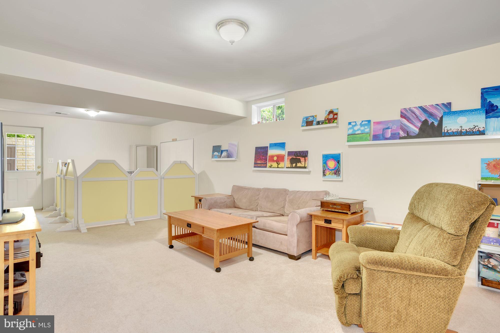 LOCUST GROVE - Residential