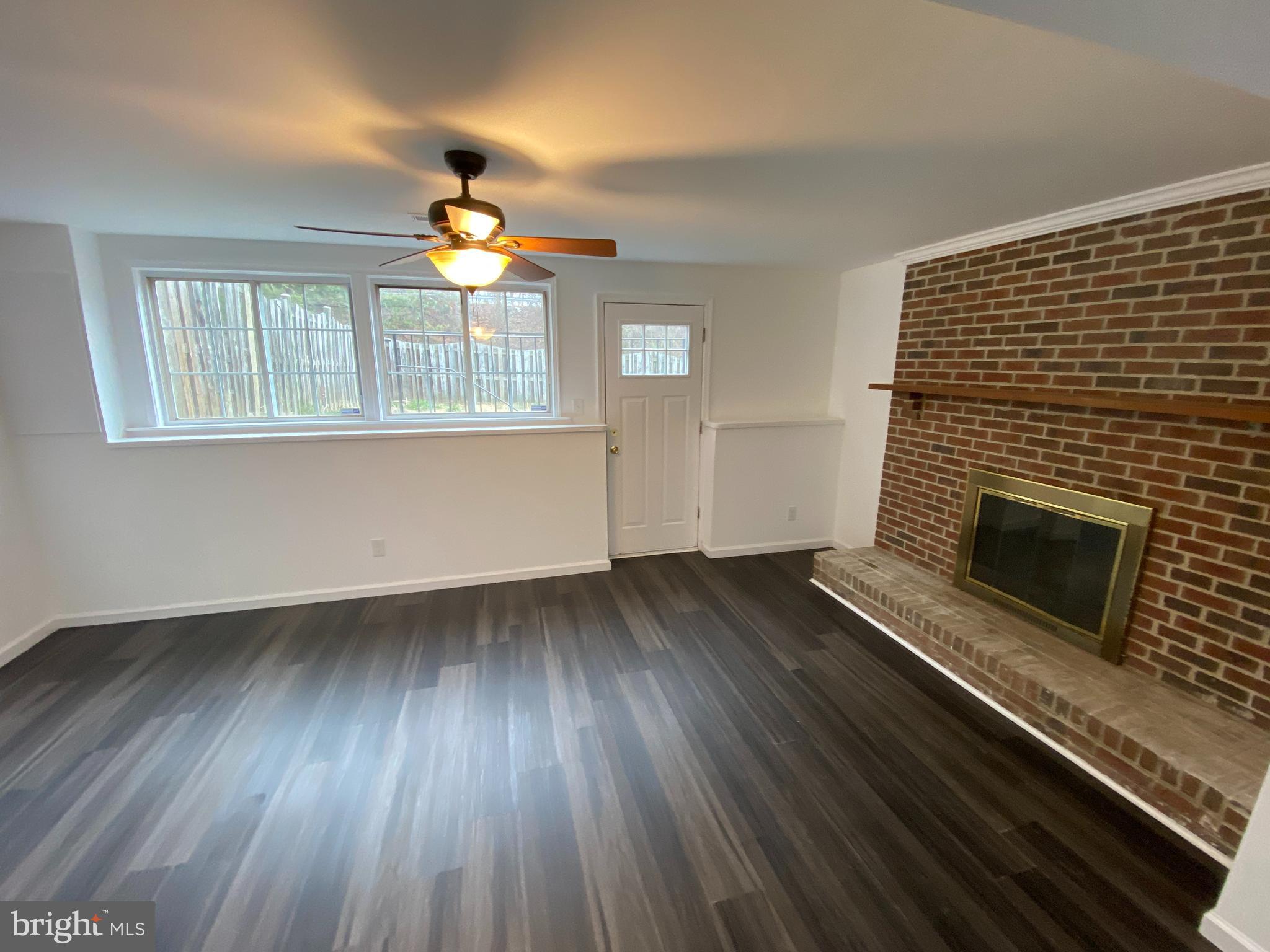 HOLLYMEAD - Residential Lease