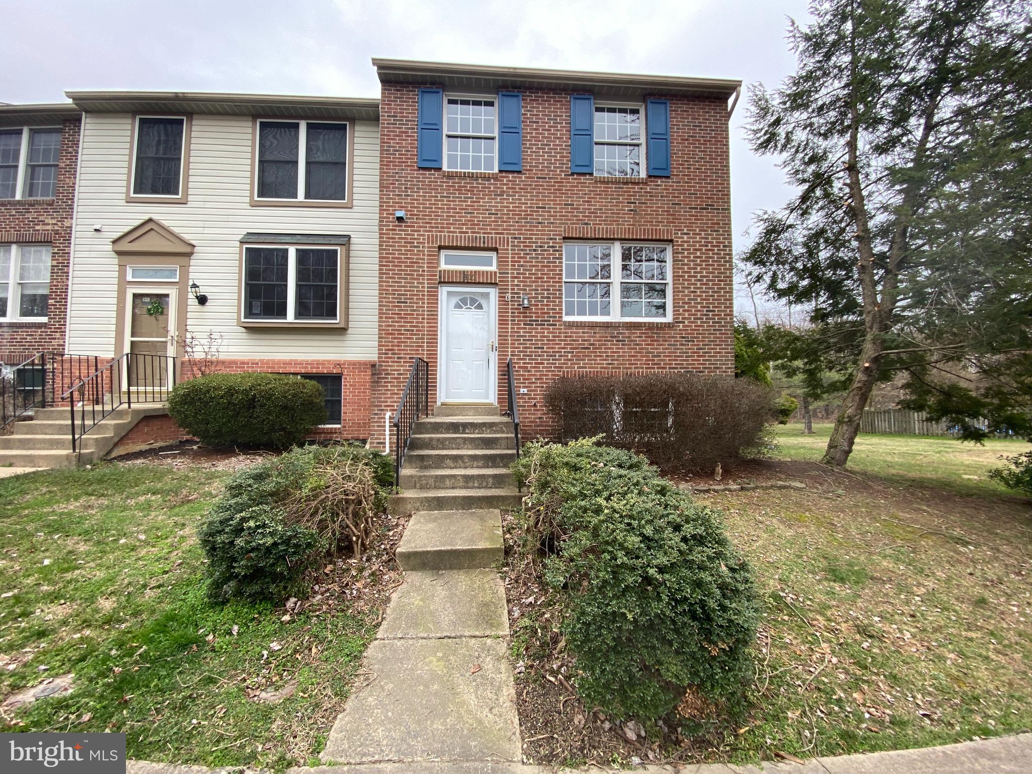 HOLLYMEAD - Residential Lease