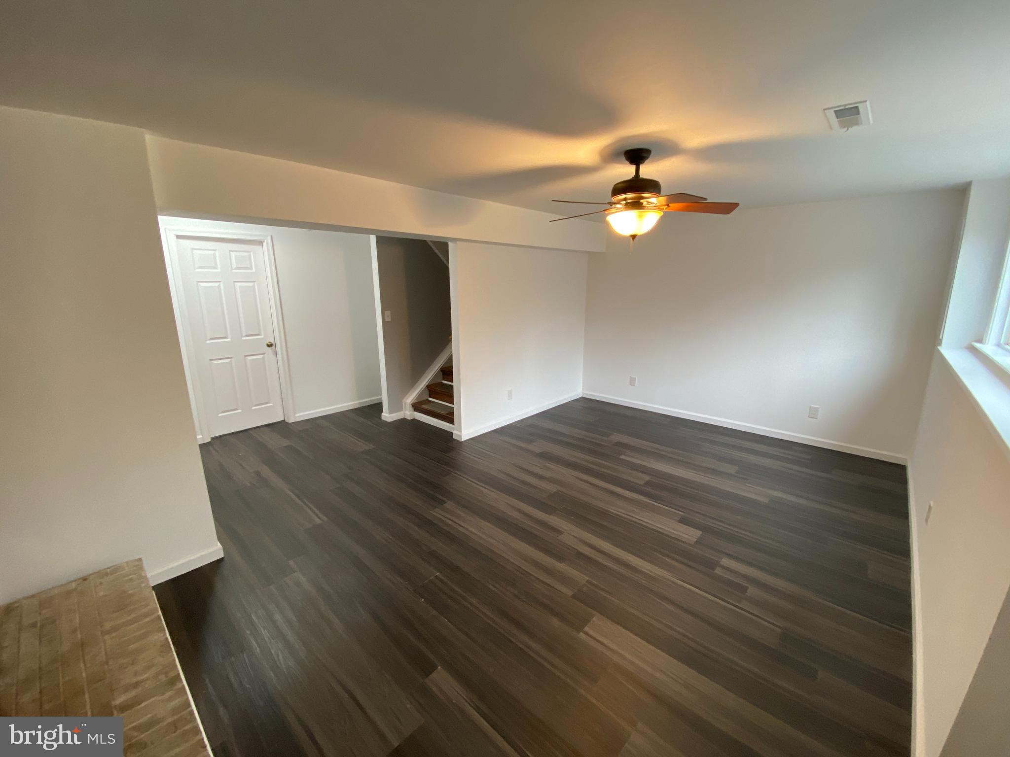 HOLLYMEAD - Residential Lease