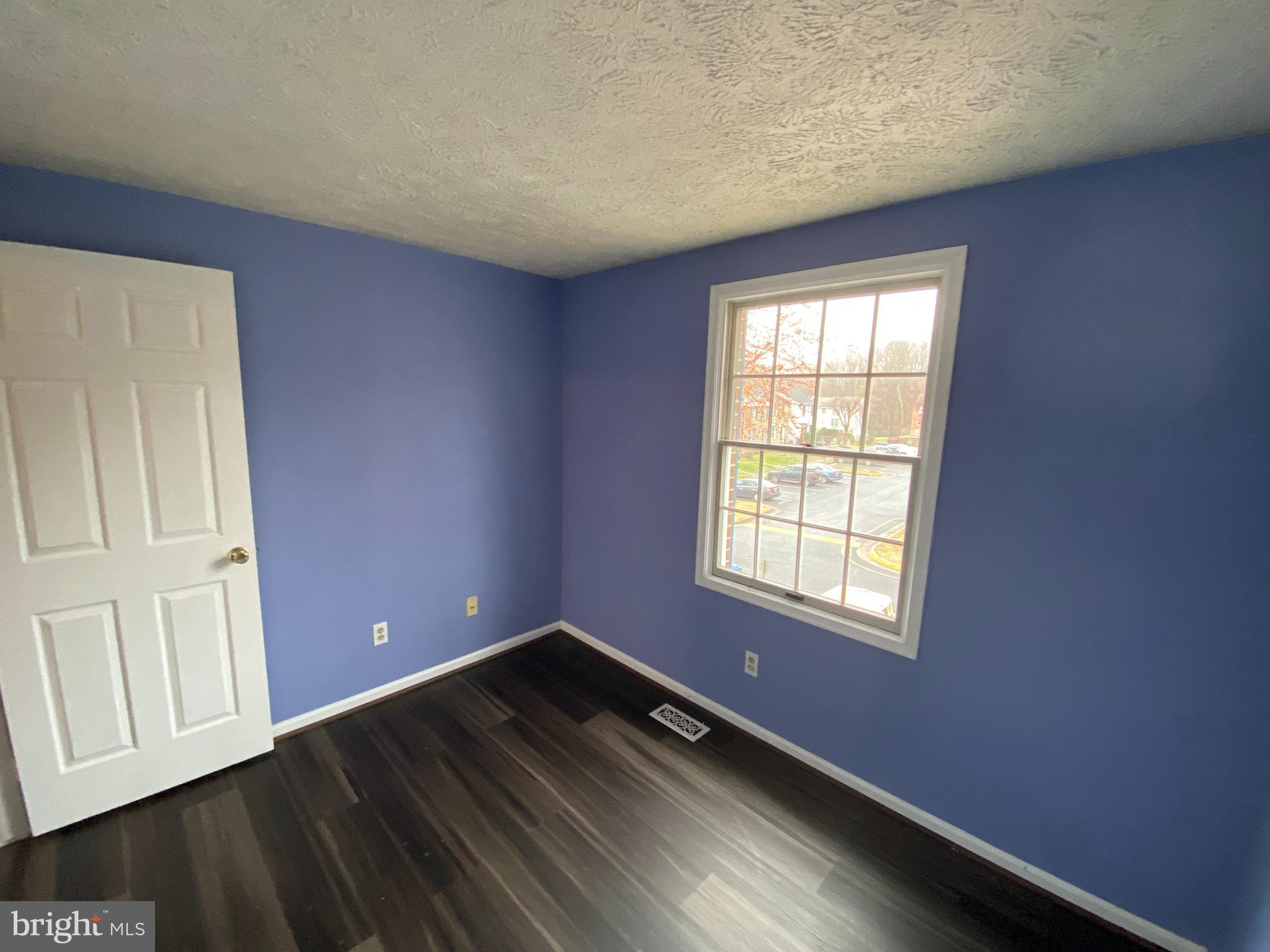 HOLLYMEAD - Residential Lease