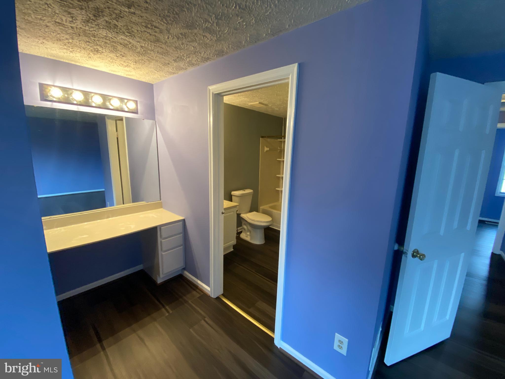 HOLLYMEAD - Residential Lease