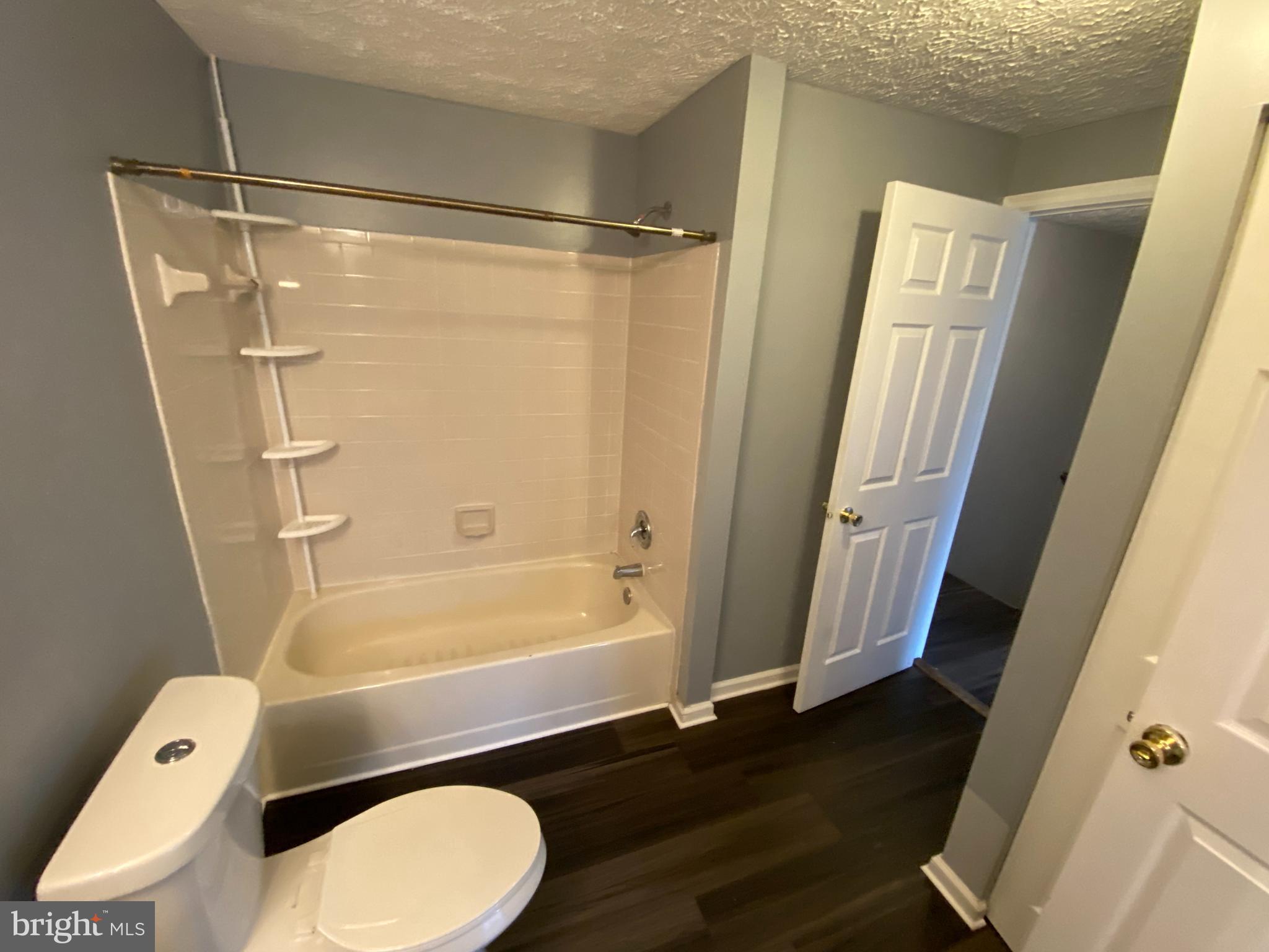 HOLLYMEAD - Residential Lease