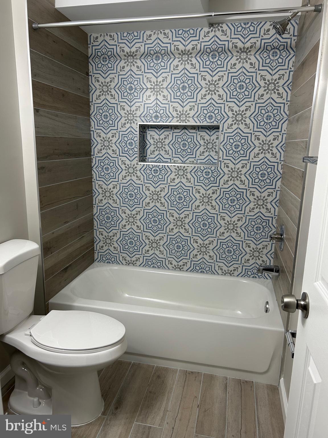 BARNABY ESTATES - Residential Lease