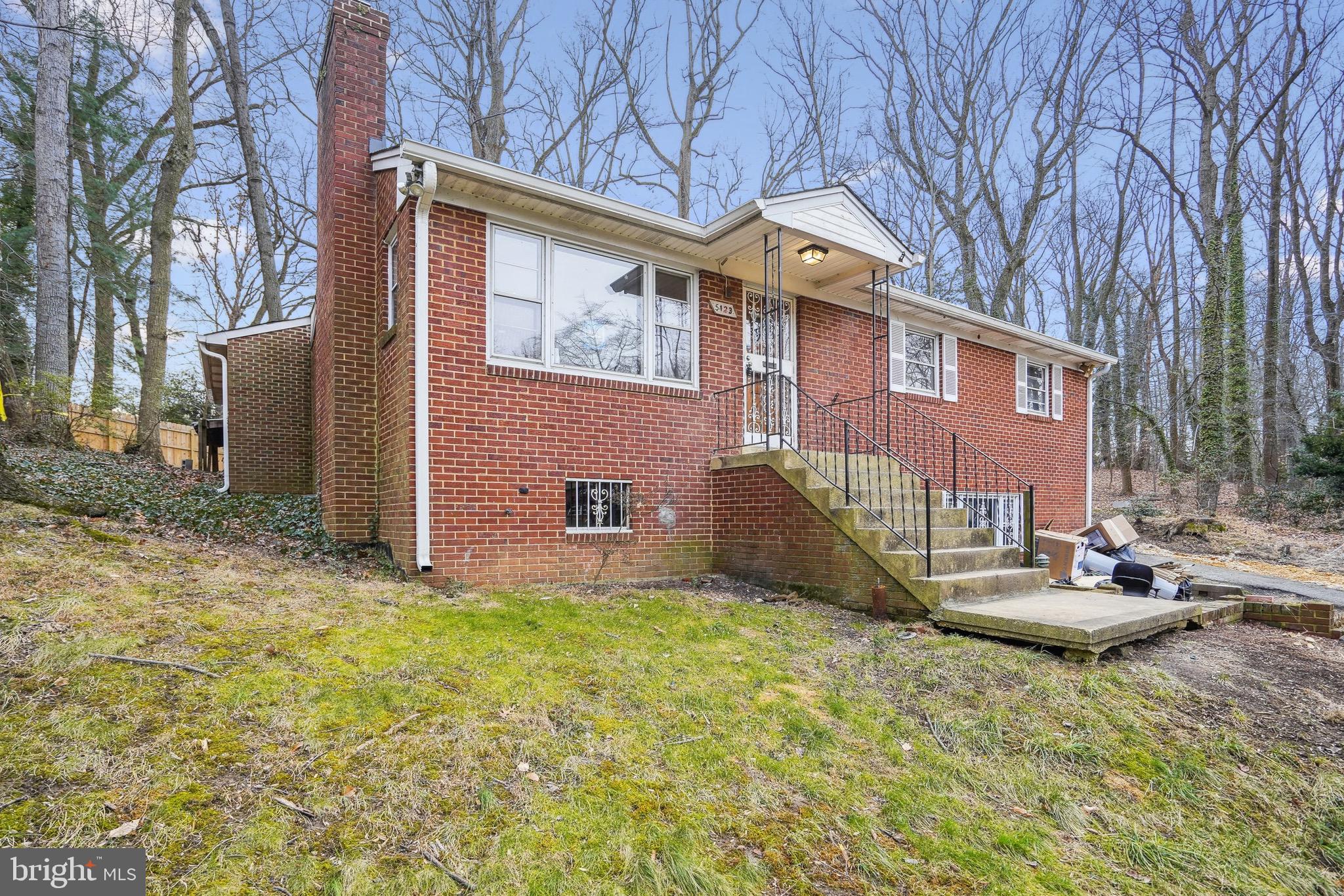 BARNABY ESTATES - Residential Lease