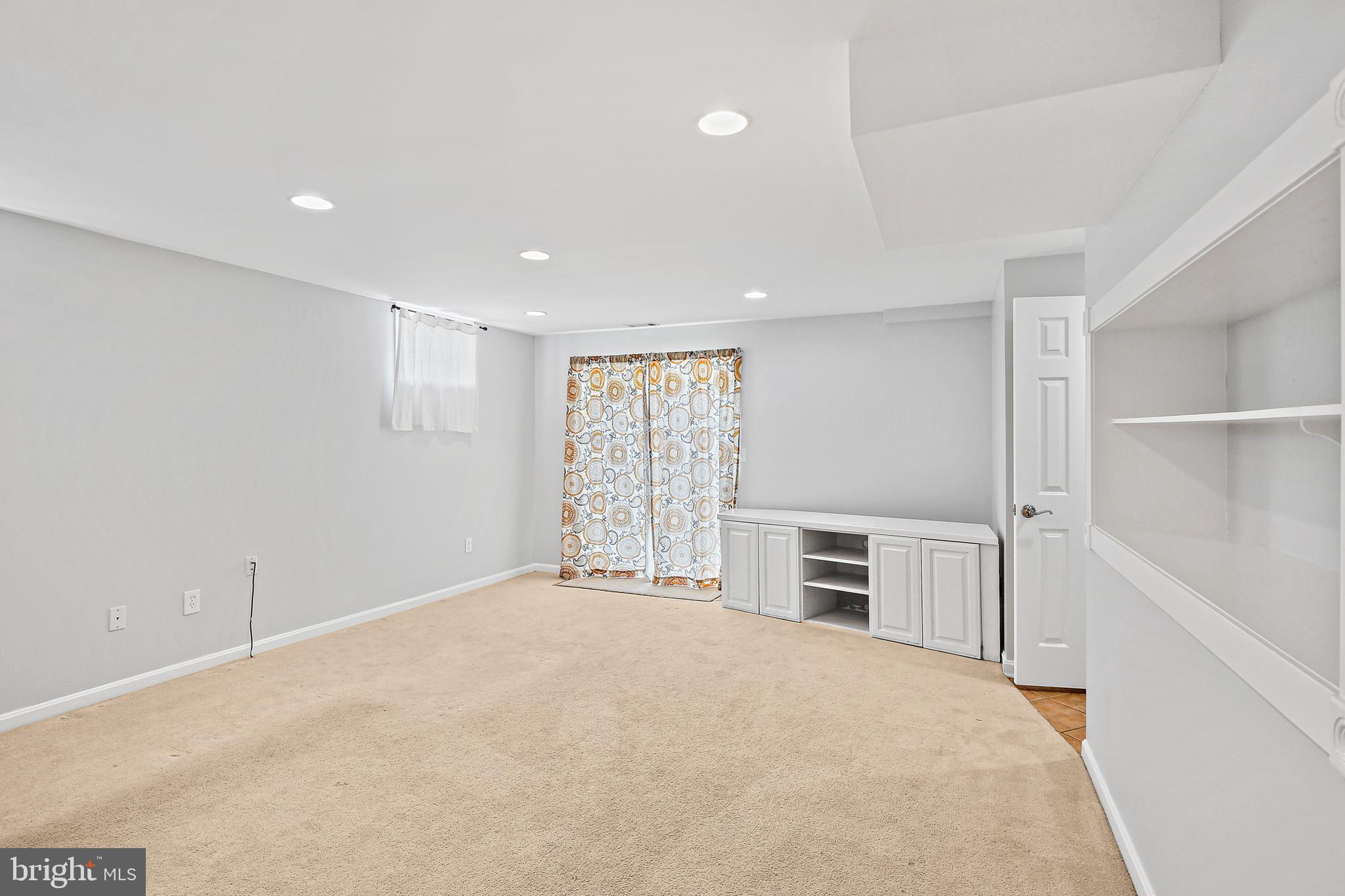 WESTRIDGE - Residential Lease