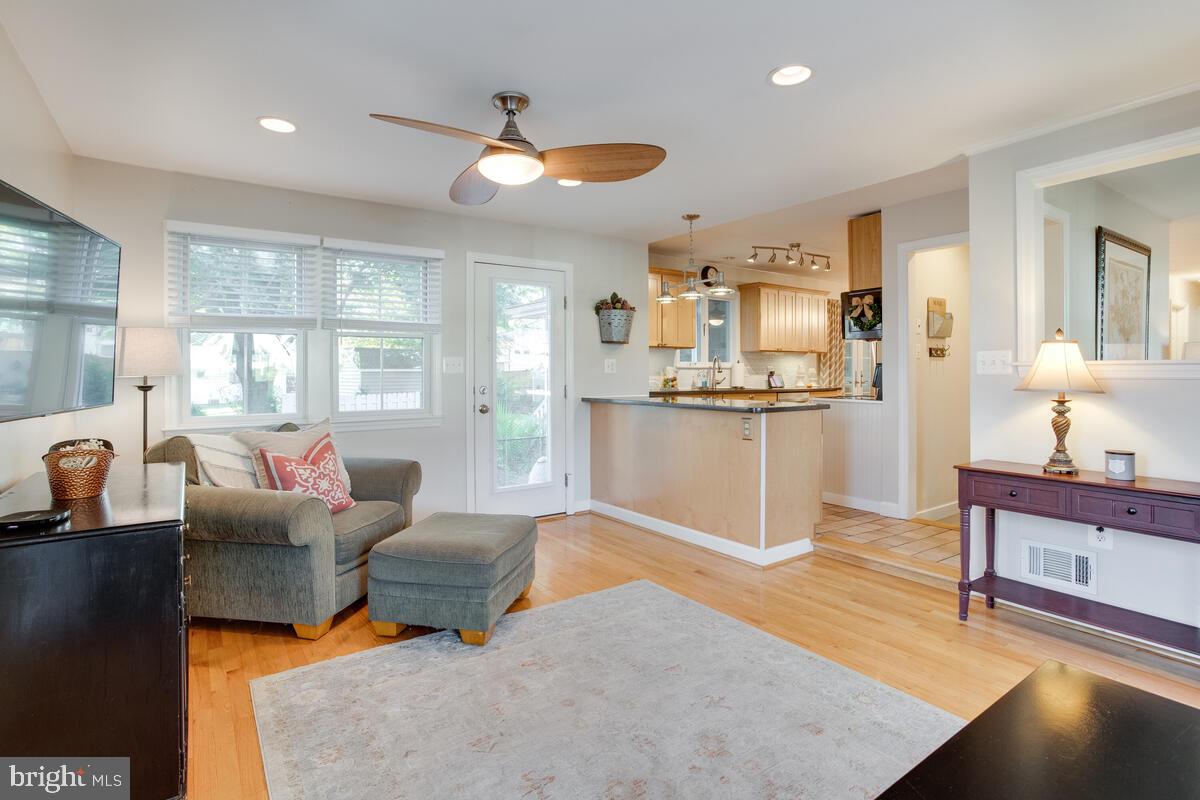 ADMIRAL HEIGHTS - Residential