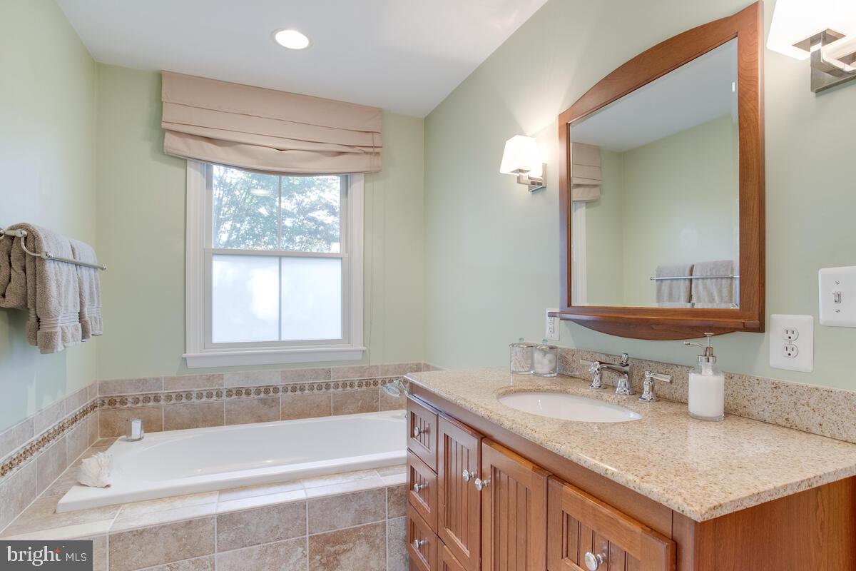 ADMIRAL HEIGHTS - Residential