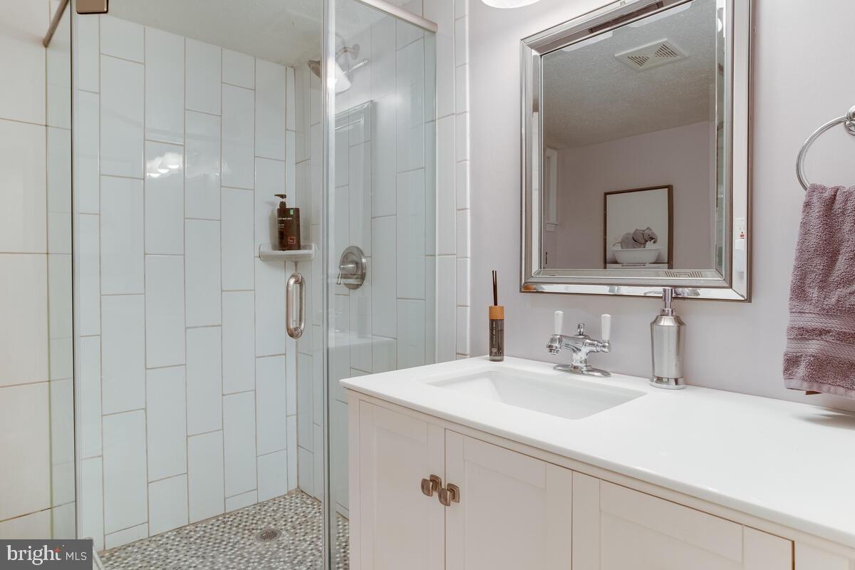 ADMIRAL HEIGHTS - Residential