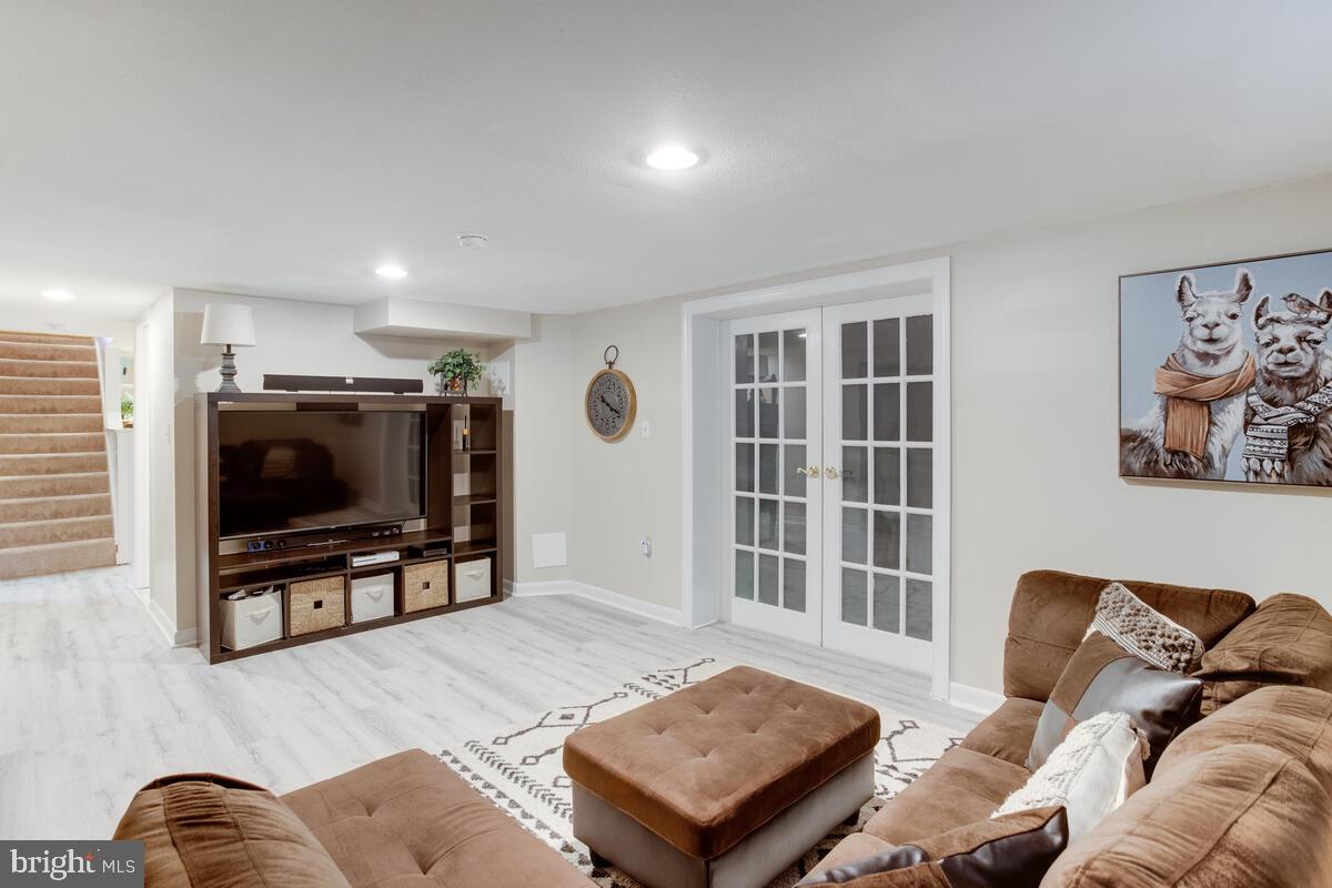 ADMIRAL HEIGHTS - Residential