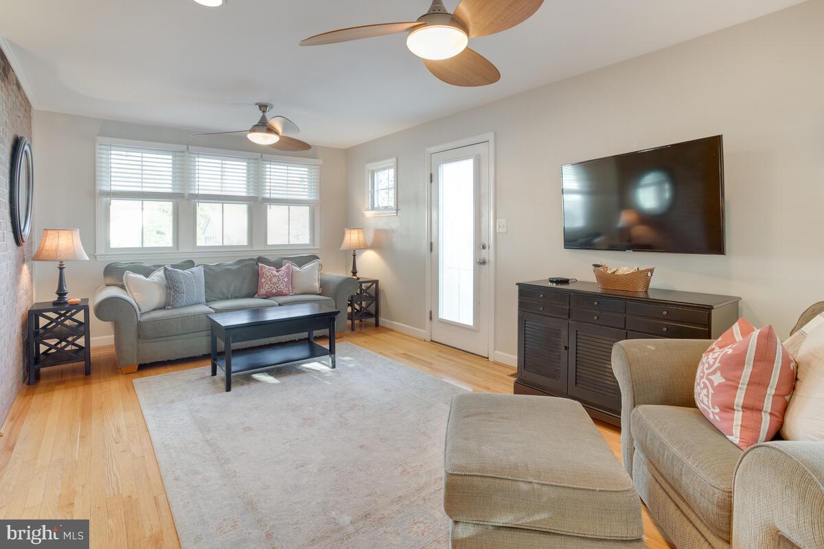 ADMIRAL HEIGHTS - Residential