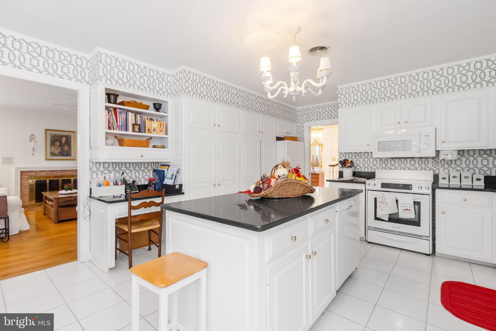 TUSCAWILLA HILLS - Residential