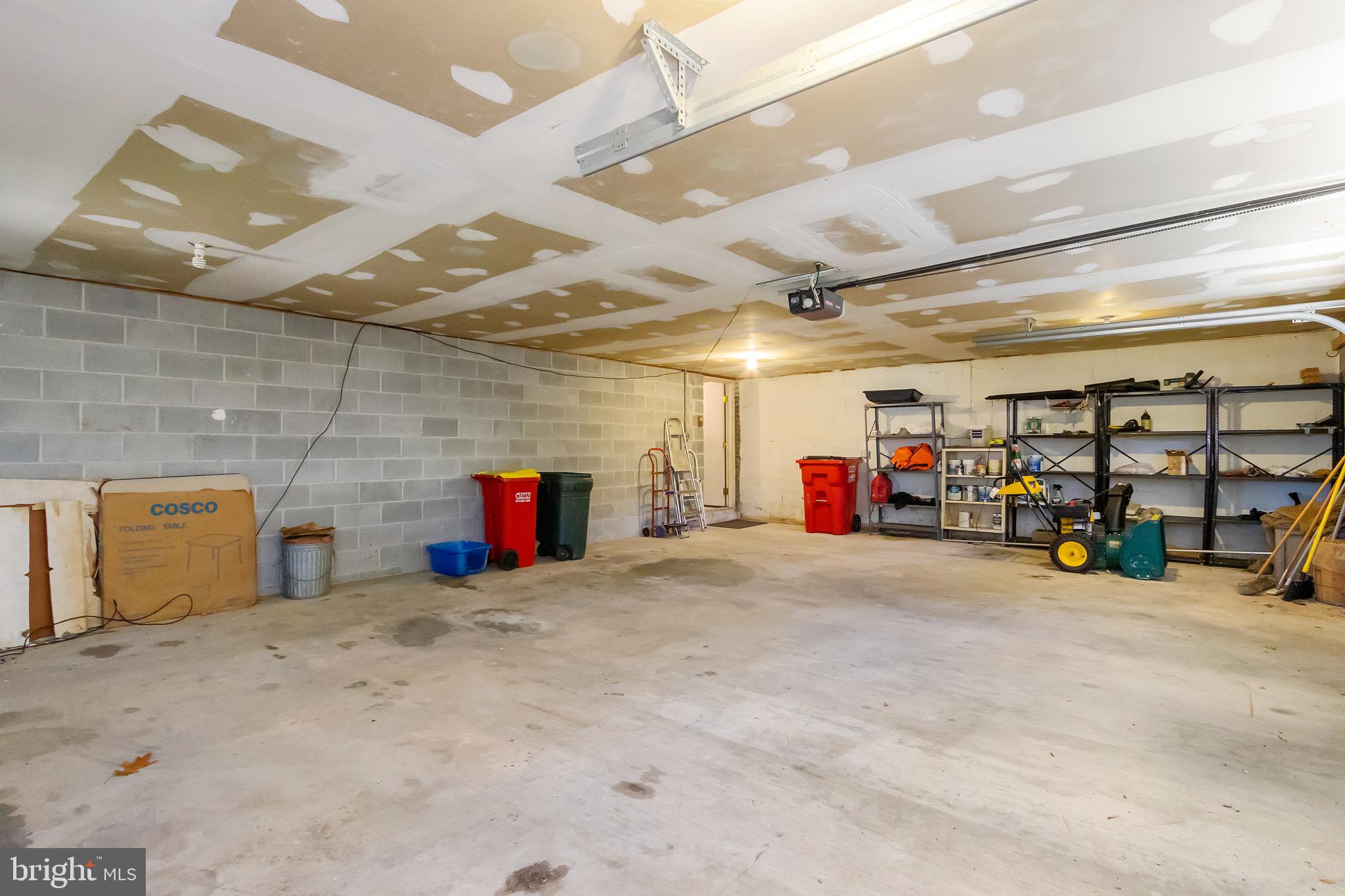 TUSCAWILLA HILLS - Residential