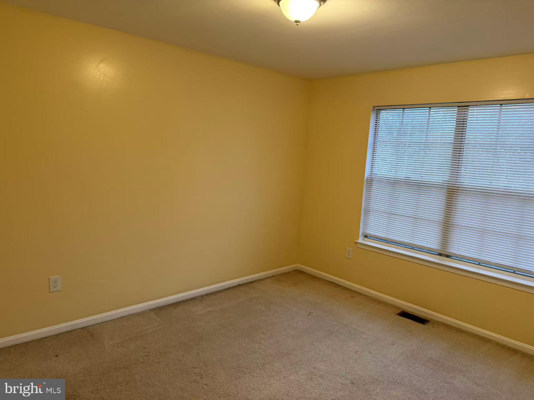 ELLICOTTS CHOICE - Residential Lease