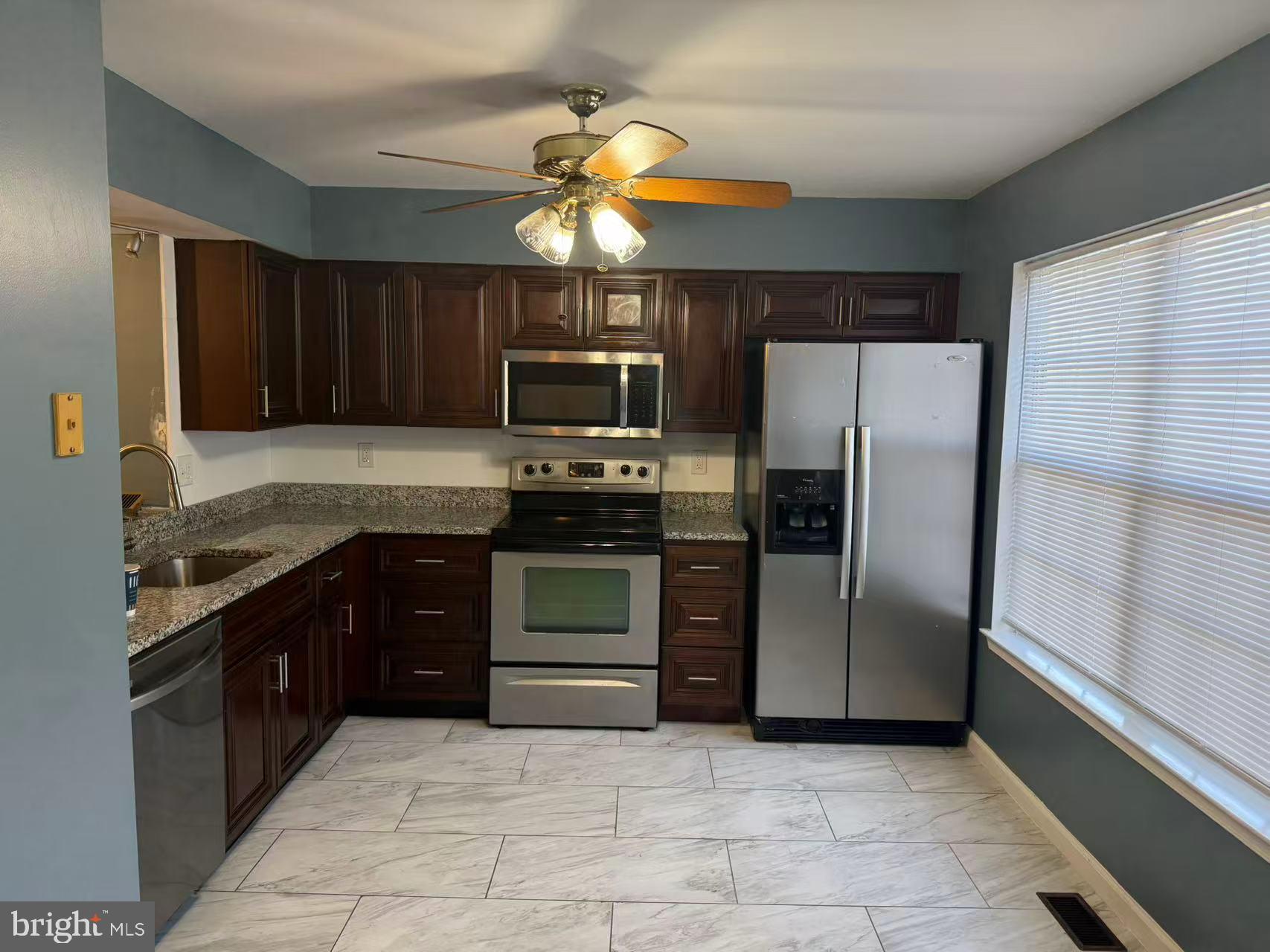 ELLICOTTS CHOICE - Residential Lease