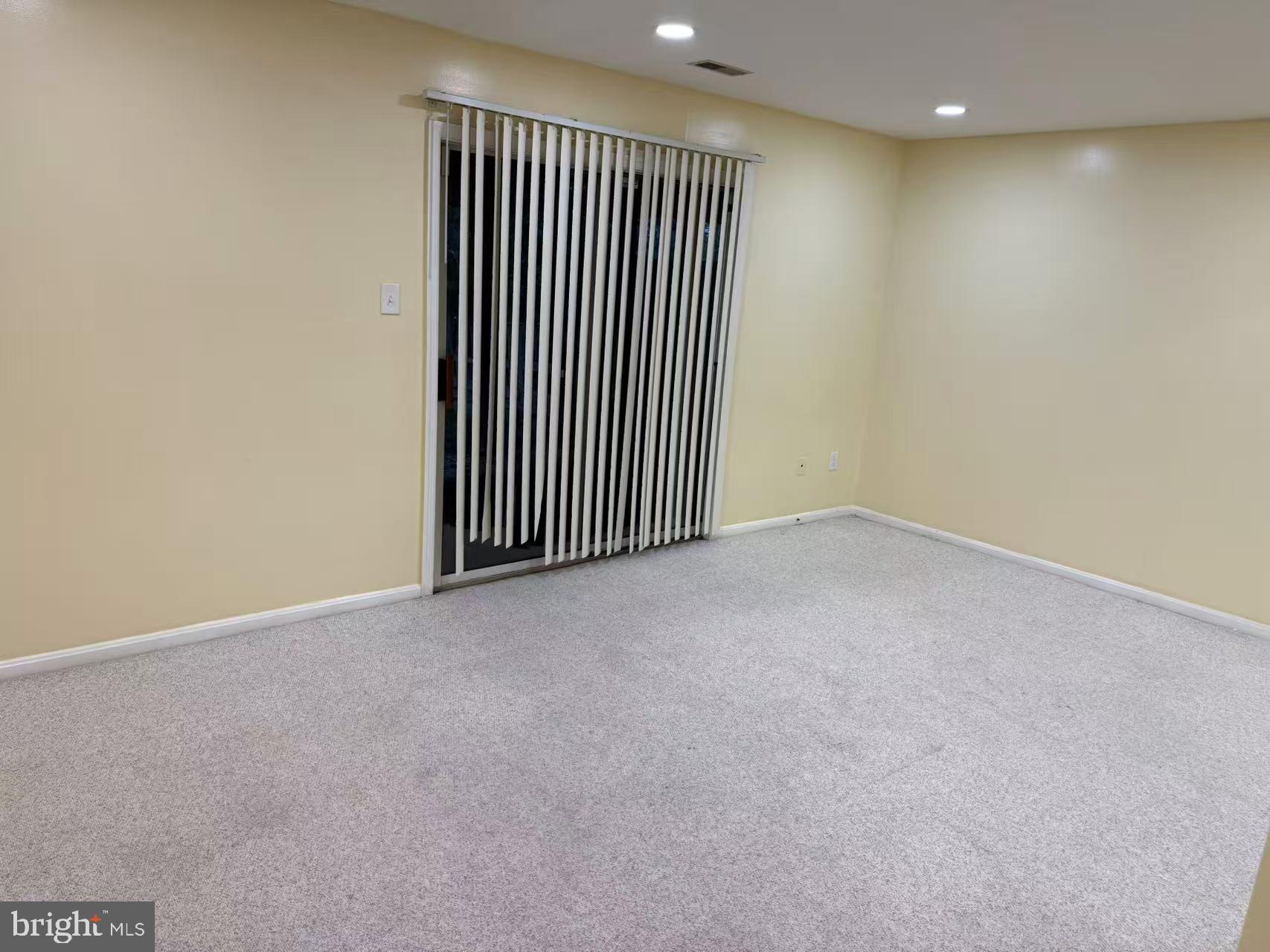 ELLICOTTS CHOICE - Residential Lease