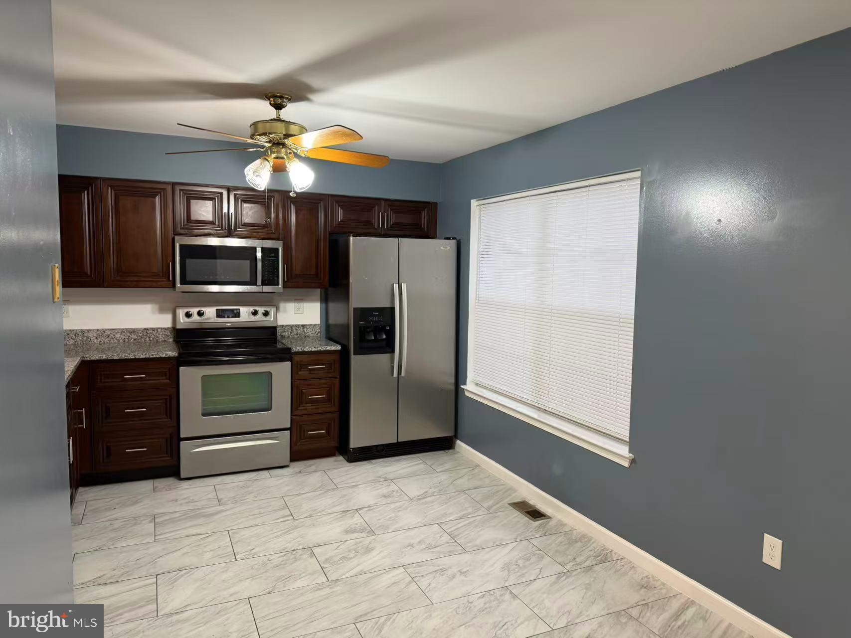 ELLICOTTS CHOICE - Residential Lease