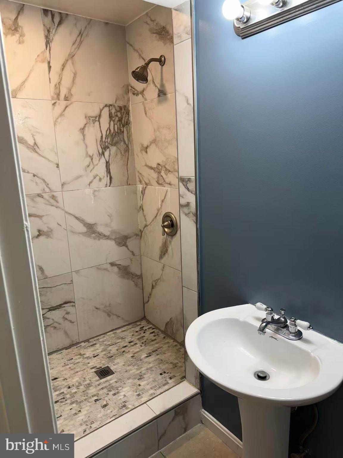 ELLICOTTS CHOICE - Residential Lease