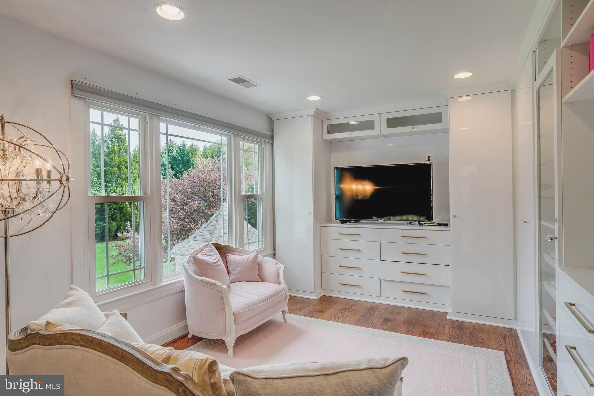 DOGWOOD FARM - Residential