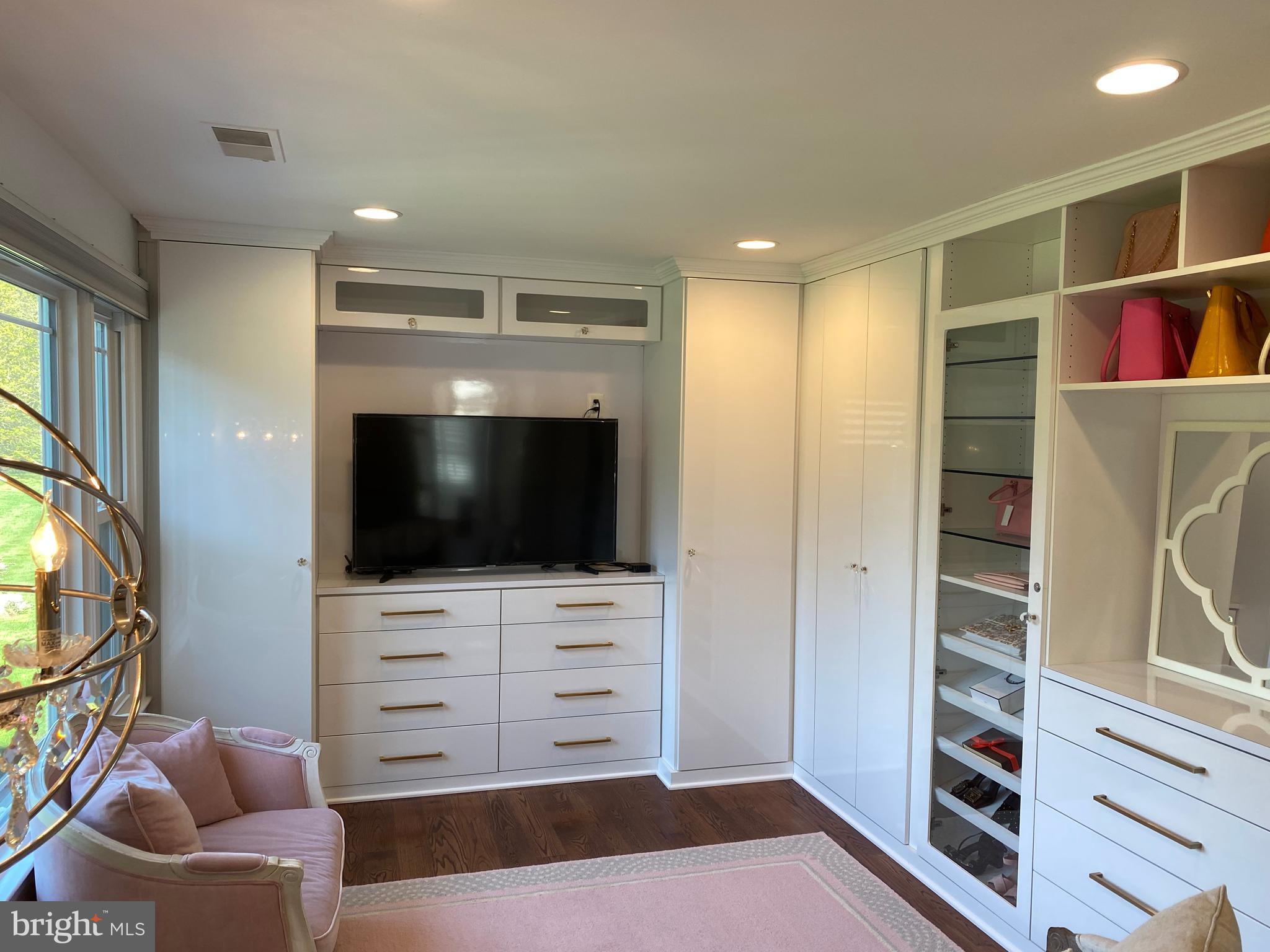 DOGWOOD FARM - Residential