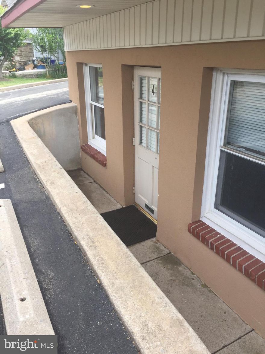 Great location on the corner of West Chester Pike and Sagamore Road in Havertown.   End unit.  Approximately 500 square feet.   Large open space, powder room and extra storage area.